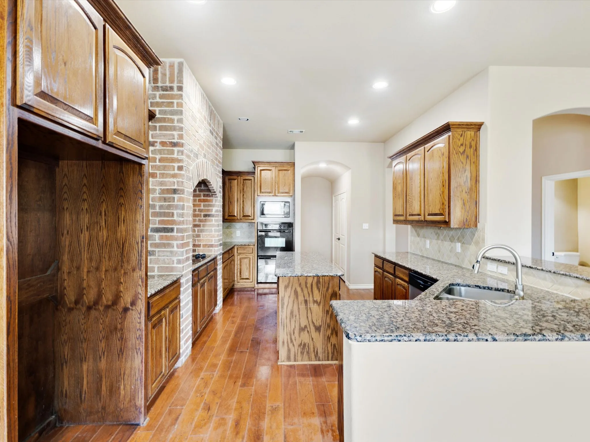 Single Family Residence For Sale in Johnson County , 1208 Catherine Lane, Burleson, Texas 76028, 3 Bedroom, 3 Bathroom, 3 Garage spaces, 3,434 Sqft, built in 2008, Price $399,000, mls#21348143, Real Estate Agent in Burleson, Homes For Sale in Johnson county, Homes For Sale in Burleson, Realtor in Burleson Texas, Real Estate Brokerage Independent Realty Texas, Luminita Cordes Realtor