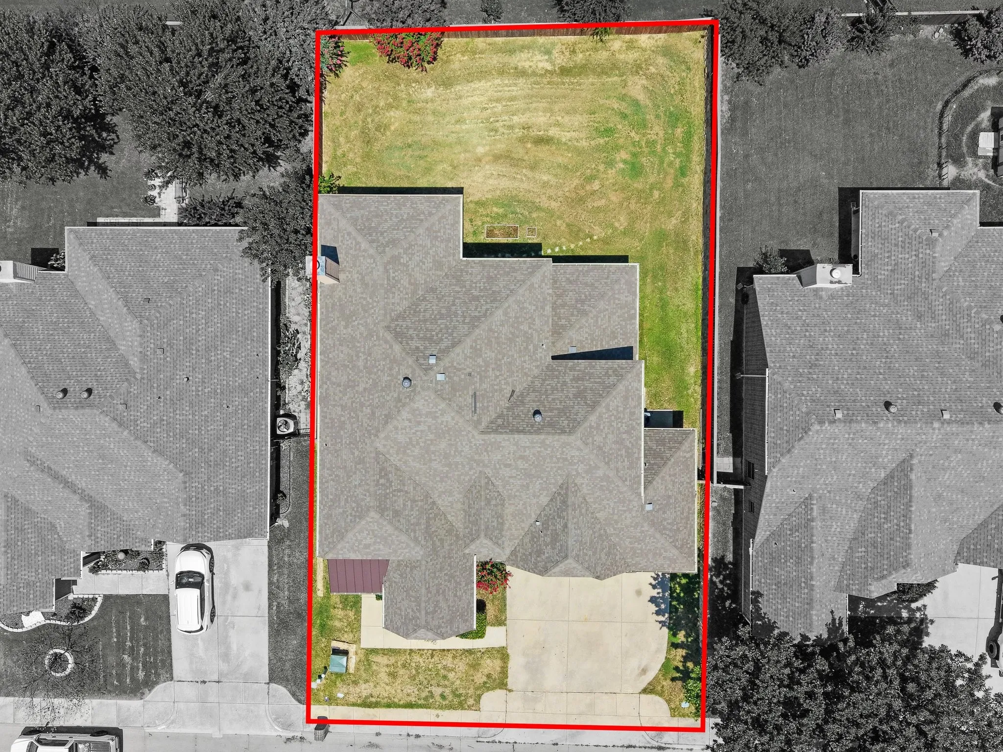 Single Family Residence For Sale in Johnson County , 1208 Catherine Lane, Burleson, Texas 76028, 3 Bedroom, 3 Bathroom, 3 Garage spaces, 3,434 Sqft, built in 2008, Price $399,000, mls#21348143, Real Estate Agent in Burleson, Homes For Sale in Johnson county, Homes For Sale in Burleson, Realtor in Burleson Texas, Real Estate Brokerage Independent Realty Texas, Luminita Cordes Realtor