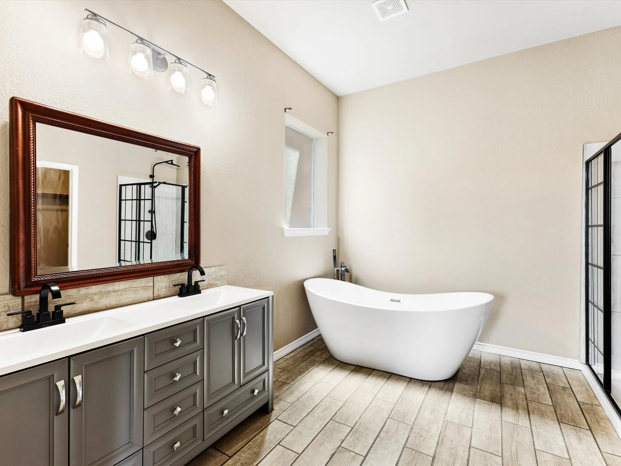 Single Family Residence For Sale in Johnson County , 1208 Catherine Lane, Burleson, Texas 76028, 3 Bedroom, 3 Bathroom, 3 Garage spaces, 3,434 Sqft, built in 2008, Price $399,000, mls#21348143, Real Estate Agent in Burleson, Homes For Sale in Johnson county, Homes For Sale in Burleson, Realtor in Burleson Texas, Real Estate Brokerage Independent Realty Texas, Luminita Cordes Realtor