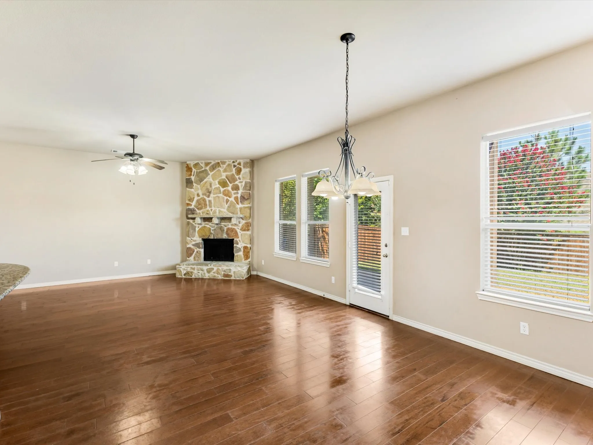Single Family Residence For Sale in Johnson County , 1208 Catherine Lane, Burleson, Texas 76028, 3 Bedroom, 3 Bathroom, 3 Garage spaces, 3,434 Sqft, built in 2008, Price $399,000, mls#21348143, Real Estate Agent in Burleson, Homes For Sale in Johnson county, Homes For Sale in Burleson, Realtor in Burleson Texas, Real Estate Brokerage Independent Realty Texas, Luminita Cordes Realtor