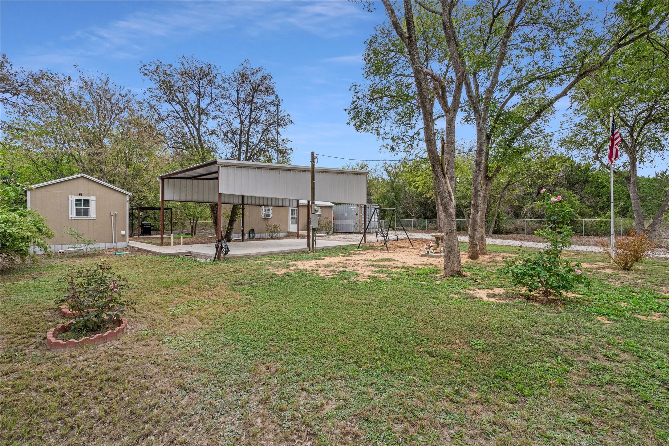 2 insulated workshops with electricity sized 12 X 16 and 10 x 8.