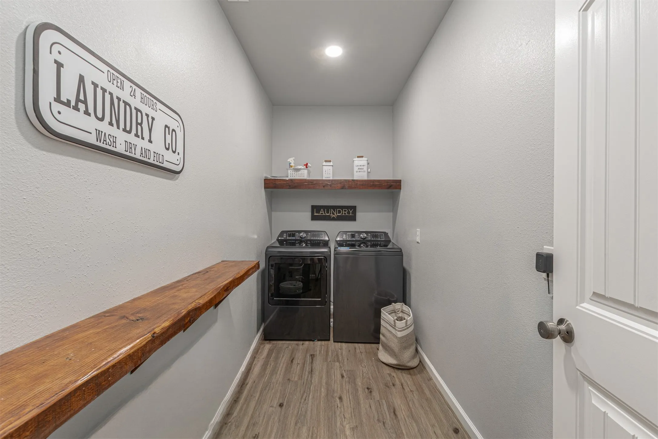 Single Family Residence For Sale in Hunt County , 4340 Fm 1563, Wolfe City, Texas 75496, 4 Bedroom, 2 Bathroom, 2 Garage spaces, 1,890 Sqft, built in 2023, mls#21347791, Real Estate Agent in Wolfe City, Homes For Sale in Hunt county, Homes For Sale in Wolfe City, Realtor in Wolfe City Texas, Real Estate Brokerage Independent Realty Texas, Luminita Cordes Realtor