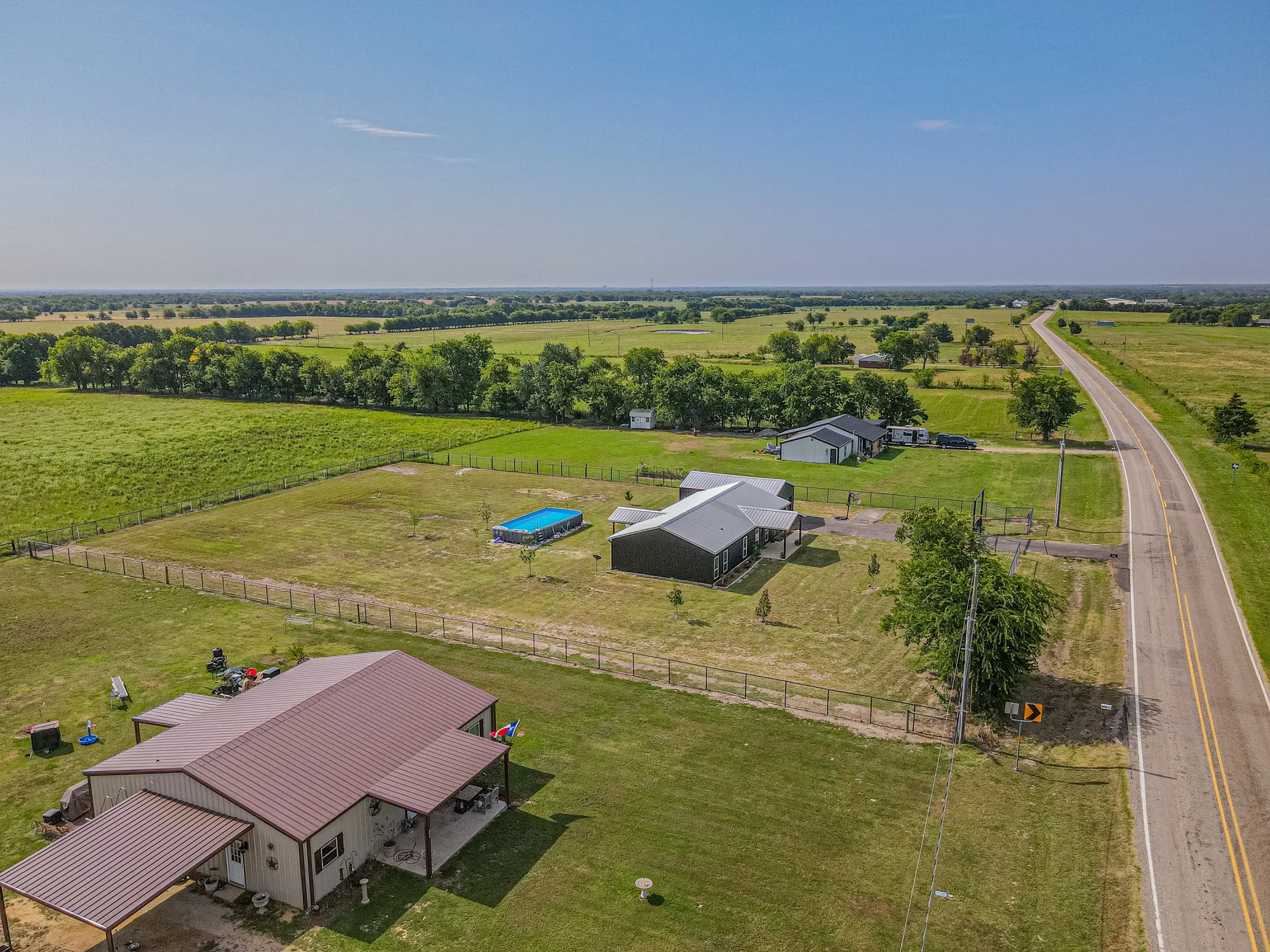 Single Family Residence For Sale in Hunt County , 4340 Fm 1563, Wolfe City, Texas 75496, 4 Bedroom, 2 Bathroom, 2 Garage spaces, 1,890 Sqft, built in 2023, mls#21347791, Real Estate Agent in Wolfe City, Homes For Sale in Hunt county, Homes For Sale in Wolfe City, Realtor in Wolfe City Texas, Real Estate Brokerage Independent Realty Texas, Luminita Cordes Realtor
