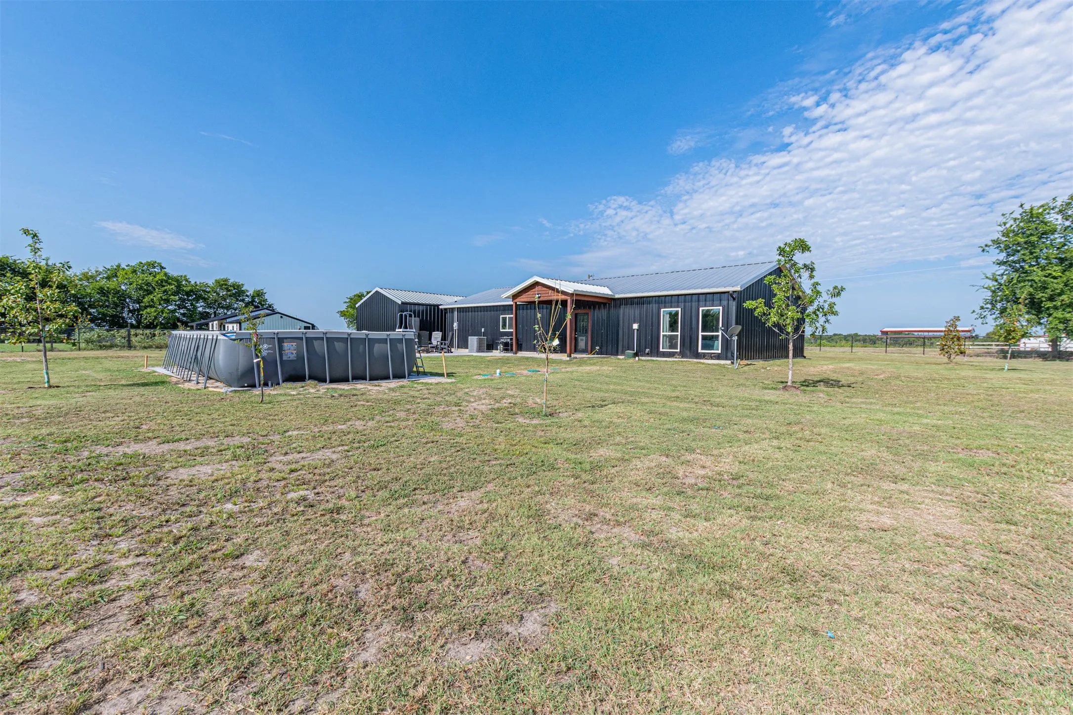Single Family Residence For Sale in Hunt County , 4340 Fm 1563, Wolfe City, Texas 75496, 4 Bedroom, 2 Bathroom, 2 Garage spaces, 1,890 Sqft, built in 2023, mls#21347791, Real Estate Agent in Wolfe City, Homes For Sale in Hunt county, Homes For Sale in Wolfe City, Realtor in Wolfe City Texas, Real Estate Brokerage Independent Realty Texas, Luminita Cordes Realtor