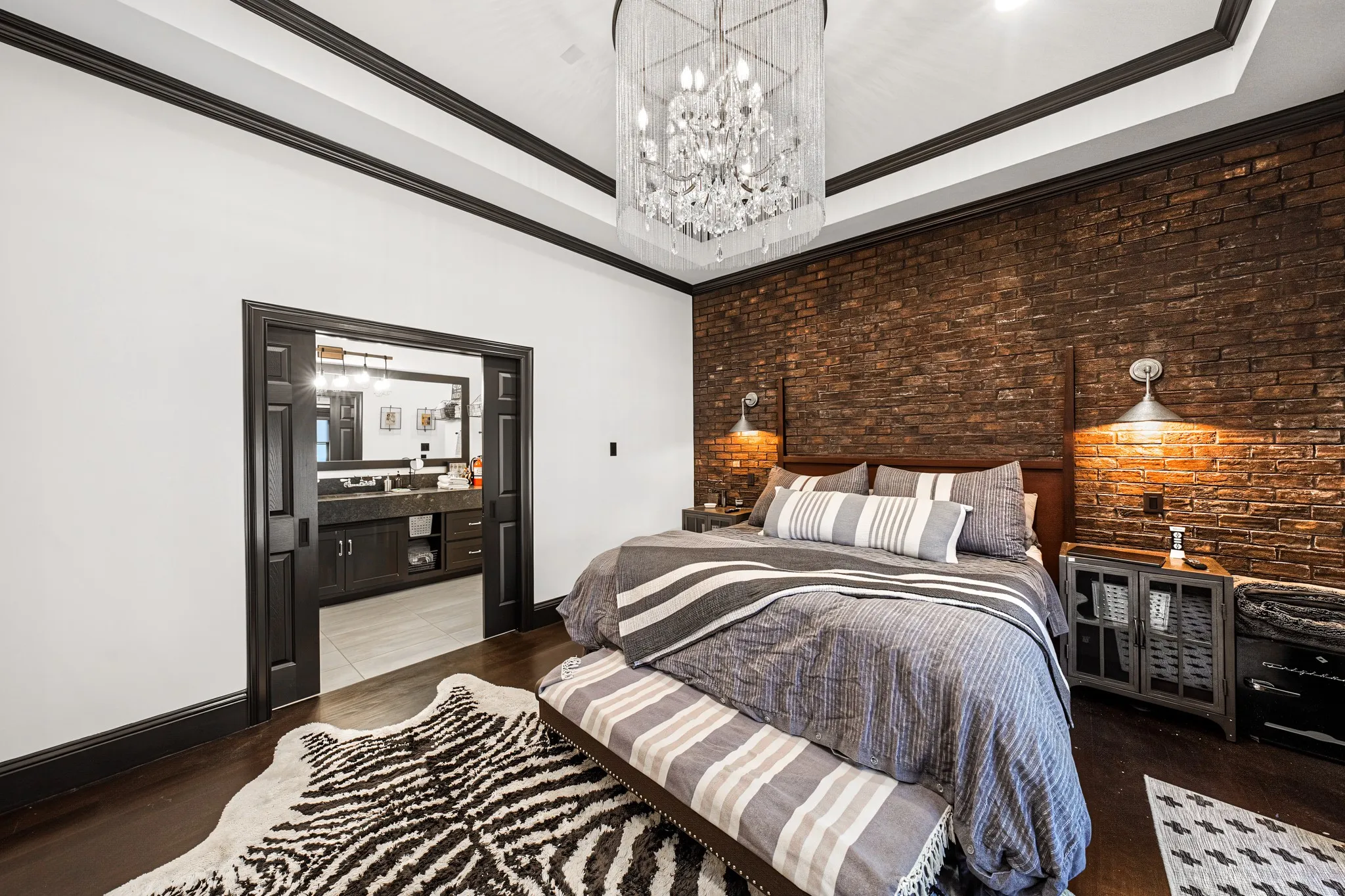 Upstairs primary bedroom