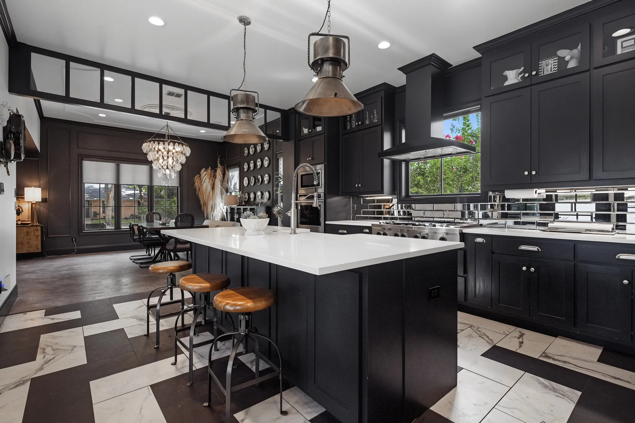 Single Family Residence For Sale in Dallas County , 3062 Primrose Lane, Farmers Branch, Texas 75234, 4 Bedroom, 4 Bathroom, 2 Garage spaces, 3,222 Sqft, built in 2019, mls#21348137, Real Estate Agent in Farmers Branch, Homes For Sale in Dallas county, Homes For Sale in Farmers Branch, Realtor in Farmers Branch Texas, Real Estate Brokerage Independent Realty Texas, Luminita Cordes Realtor