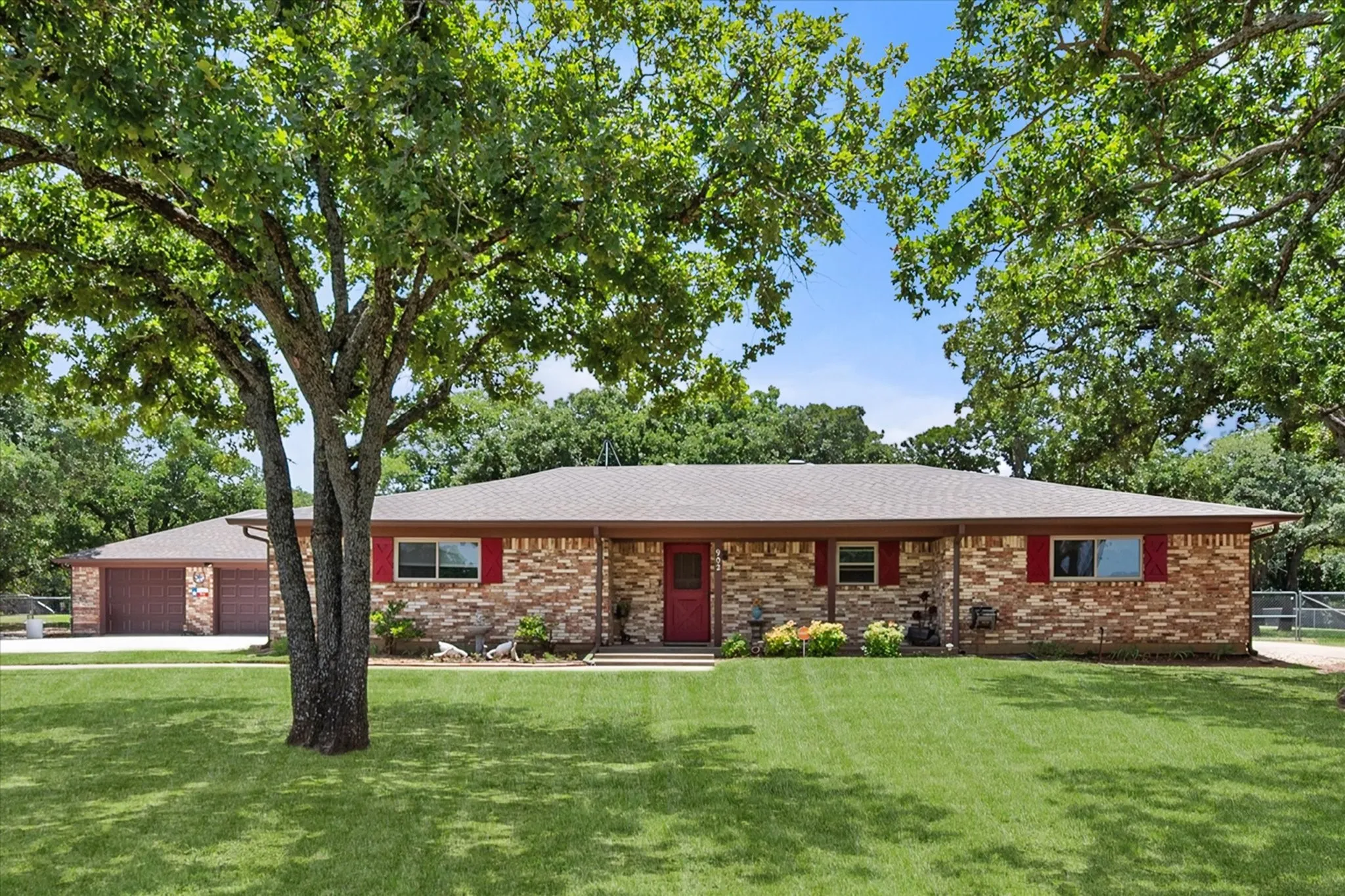 Welcome Home to 902 Greenbriar Drive.