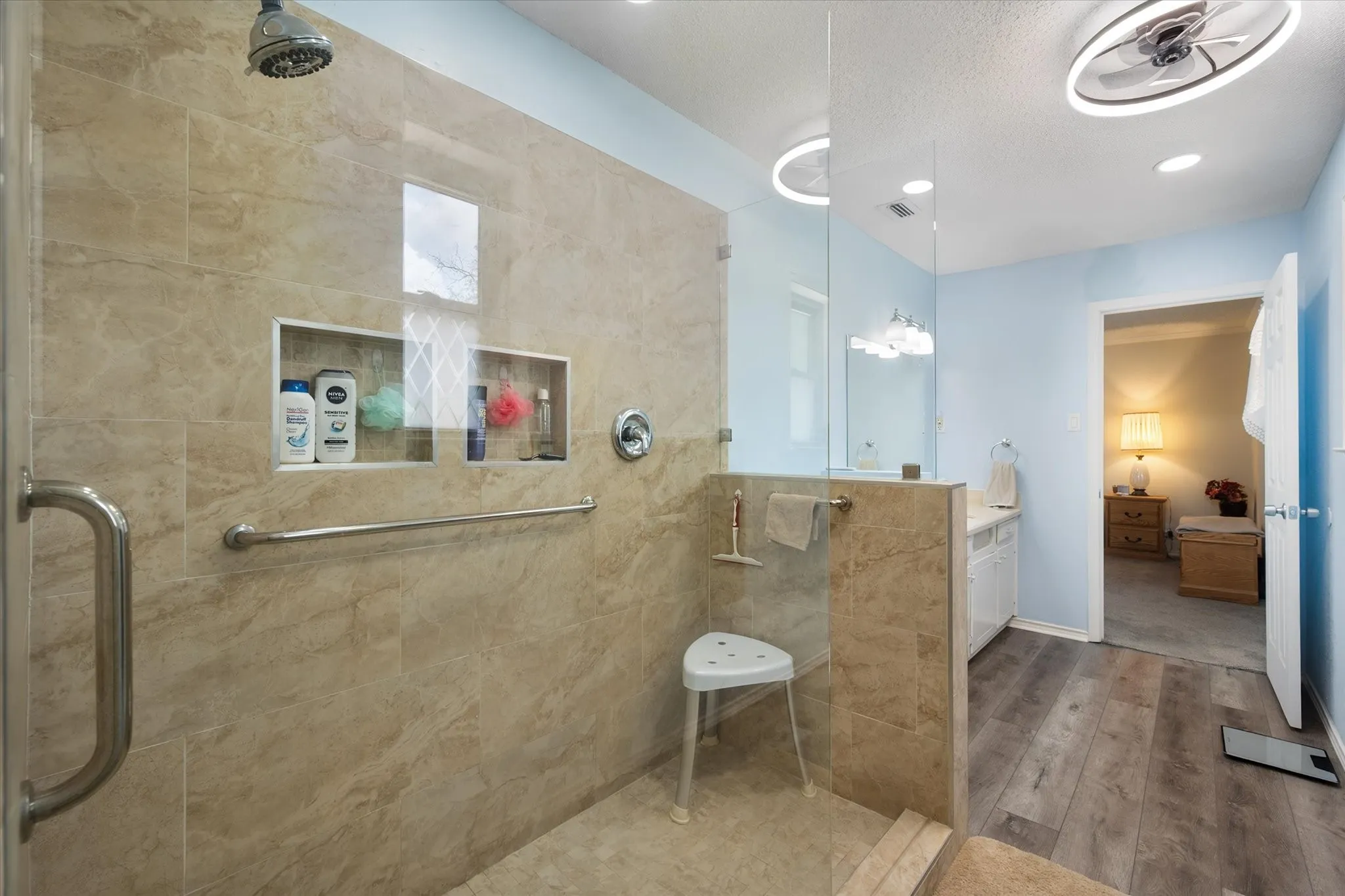 Single Family Residence For Sale in Johnson County , 902 Greenbriar Drive, Joshua, Texas 76058, 3 Bedroom, 2 Bathroom, 3 Garage spaces, 2,152 Sqft, built in 1973, mls#21345500, Real Estate Agent in Joshua, Homes For Sale in Johnson county, Homes For Sale in Joshua, Realtor in Joshua Texas, Real Estate Brokerage Independent Realty Texas, Luminita Cordes Realtor