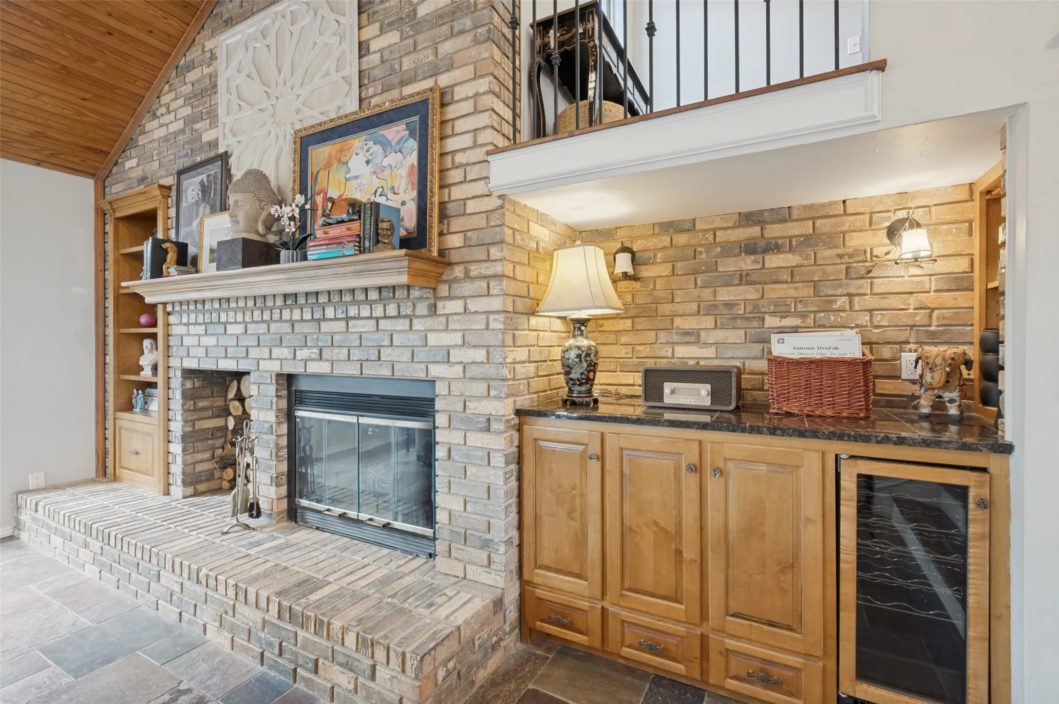 Single Family Residence For Sale in Denton County , 1481 Rolling Acres Drive, Argyle, Texas 76226, 4 Bedroom, 4 Bathroom, 2 Garage spaces, 3,104 Sqft, built in 1982, mls#21345325, Real Estate Agent in Argyle, Homes For Sale in Denton county, Homes For Sale in Argyle, Realtor in Argyle Texas, Real Estate Brokerage Independent Realty Texas, Luminita Cordes Realtor