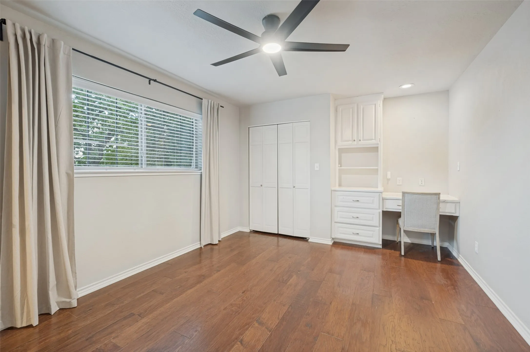 Single Family Residence For Sale in Denton County , 1481 Rolling Acres Drive, Argyle, Texas 76226, 4 Bedroom, 4 Bathroom, 2 Garage spaces, 3,104 Sqft, built in 1982, mls#21345325, Real Estate Agent in Argyle, Homes For Sale in Denton county, Homes For Sale in Argyle, Realtor in Argyle Texas, Real Estate Brokerage Independent Realty Texas, Luminita Cordes Realtor