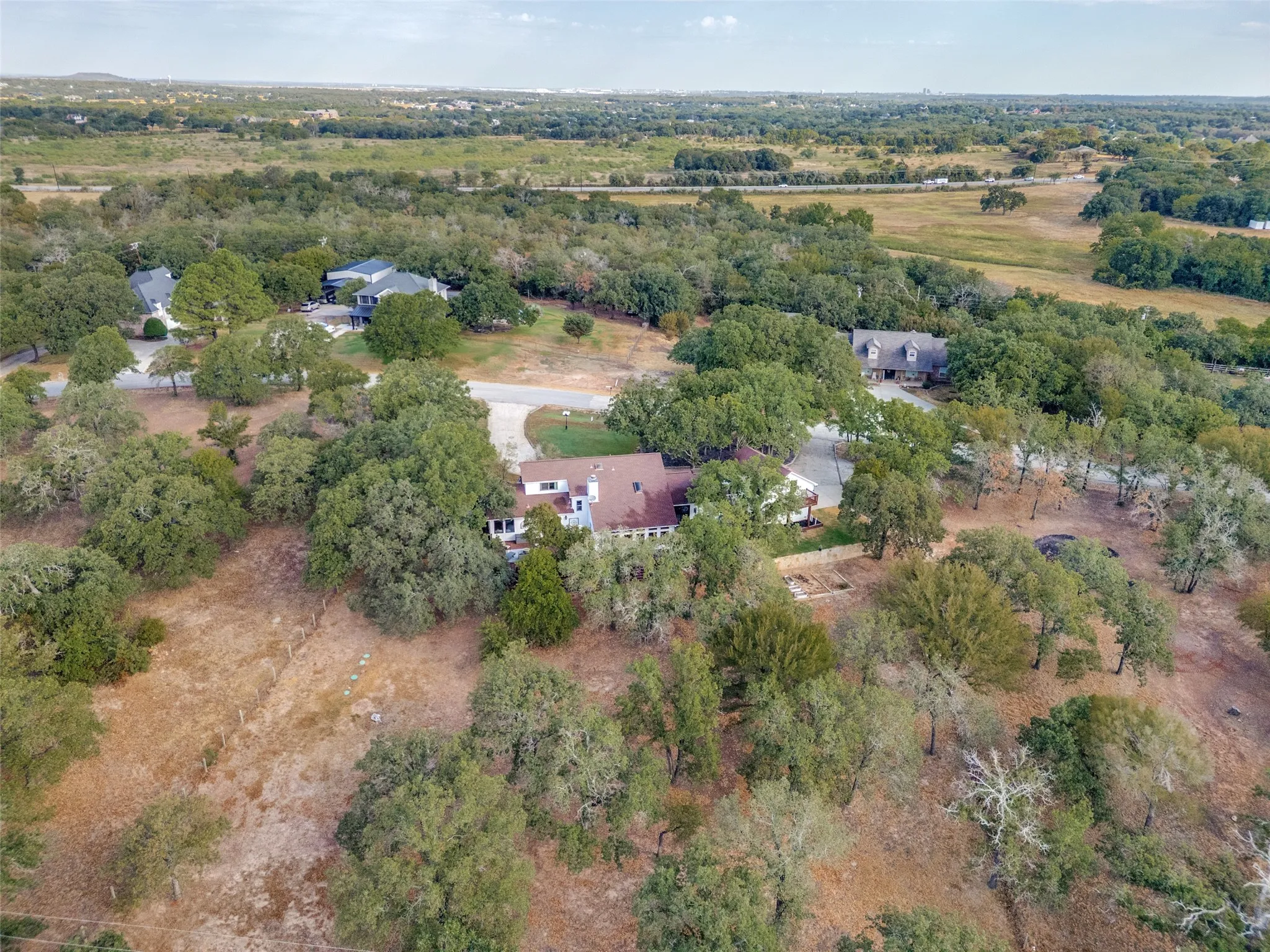 Single Family Residence For Sale in Denton County , 1481 Rolling Acres Drive, Argyle, Texas 76226, 4 Bedroom, 4 Bathroom, 2 Garage spaces, 3,104 Sqft, built in 1982, mls#21345325, Real Estate Agent in Argyle, Homes For Sale in Denton county, Homes For Sale in Argyle, Realtor in Argyle Texas, Real Estate Brokerage Independent Realty Texas, Luminita Cordes Realtor