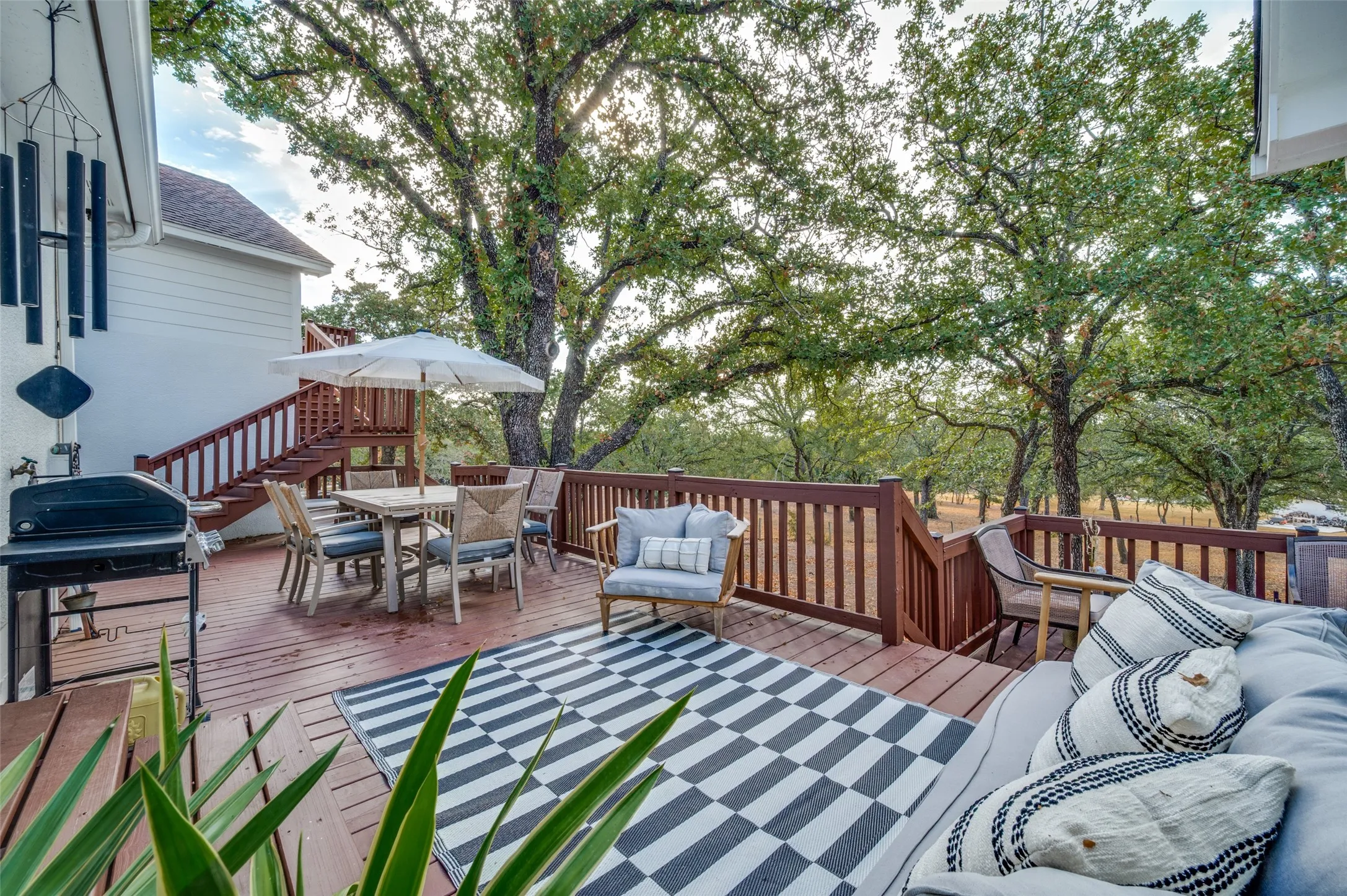 Single Family Residence For Sale in Denton County , 1481 Rolling Acres Drive, Argyle, Texas 76226, 4 Bedroom, 4 Bathroom, 2 Garage spaces, 3,104 Sqft, built in 1982, mls#21345325, Real Estate Agent in Argyle, Homes For Sale in Denton county, Homes For Sale in Argyle, Realtor in Argyle Texas, Real Estate Brokerage Independent Realty Texas, Luminita Cordes Realtor