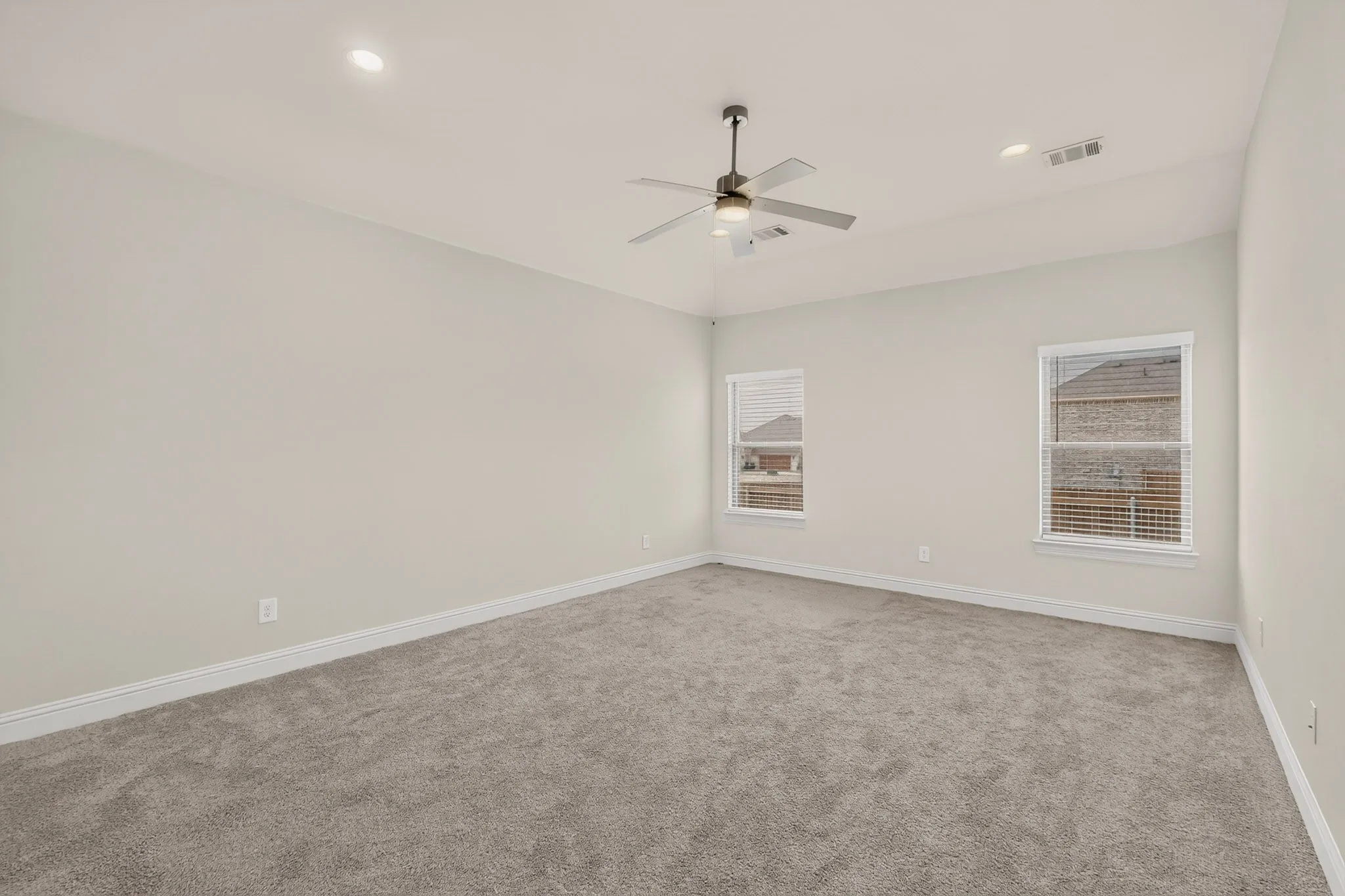 Single Family Residence For Rent in Ellis County , 814 Lakewood Circle, Midlothian, Texas 76065, 4 Bedroom, 3 Bathroom, 2 Garage spaces, 2,800 Sqft, built in 2026, mls#21343658, Real Estate Agent in Midlothian, Homes For Rent in Ellis county, Homes For Rent in Midlothian, Realtor in Midlothian Texas, Real Estate Brokerage Independent Realty Texas, Luminita Cordes Realtor