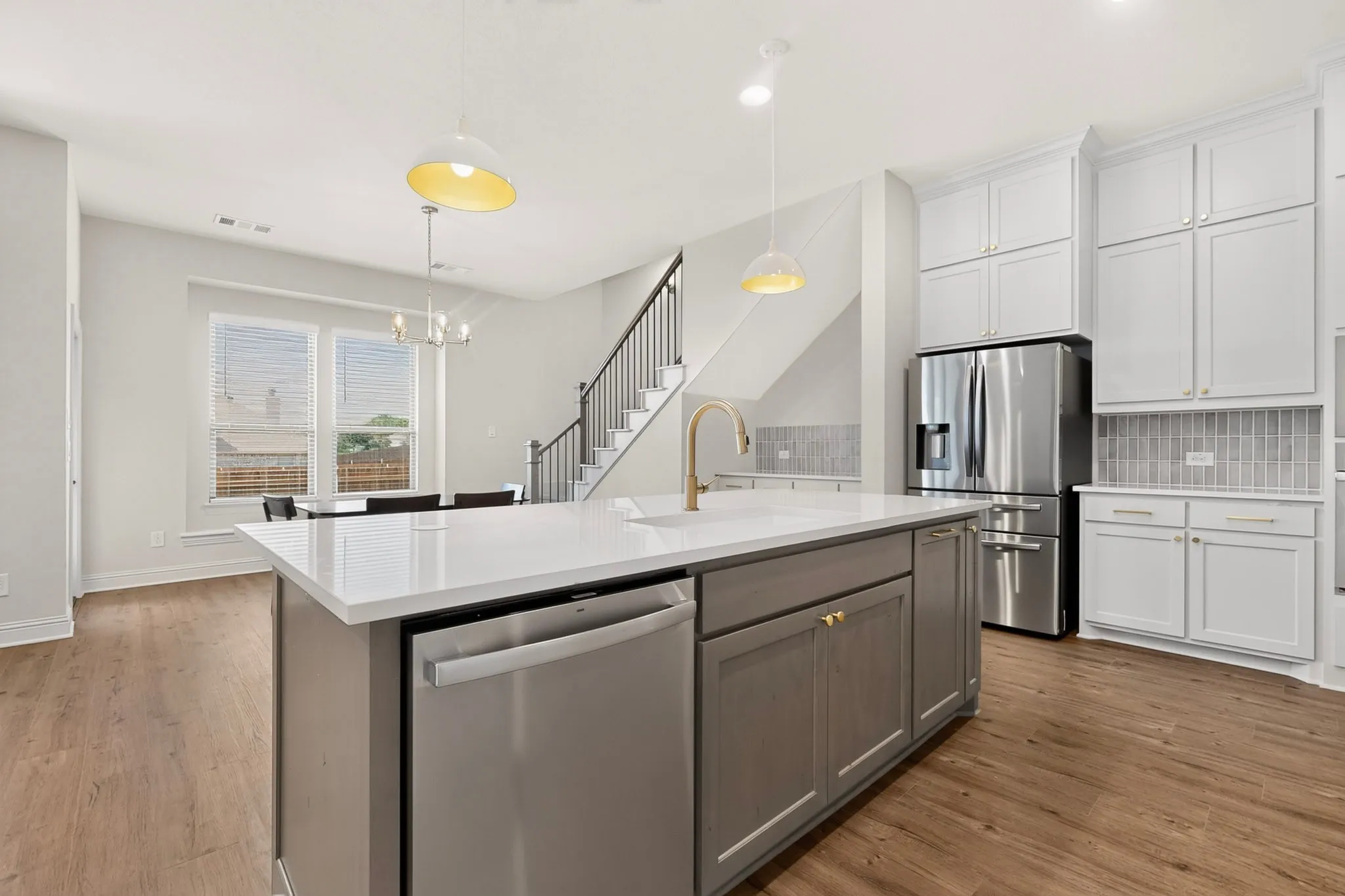 Single Family Residence For Rent in Ellis County , 814 Lakewood Circle, Midlothian, Texas 76065, 4 Bedroom, 3 Bathroom, 2 Garage spaces, 2,800 Sqft, built in 2026, mls#21343658, Real Estate Agent in Midlothian, Homes For Rent in Ellis county, Homes For Rent in Midlothian, Realtor in Midlothian Texas, Real Estate Brokerage Independent Realty Texas, Luminita Cordes Realtor