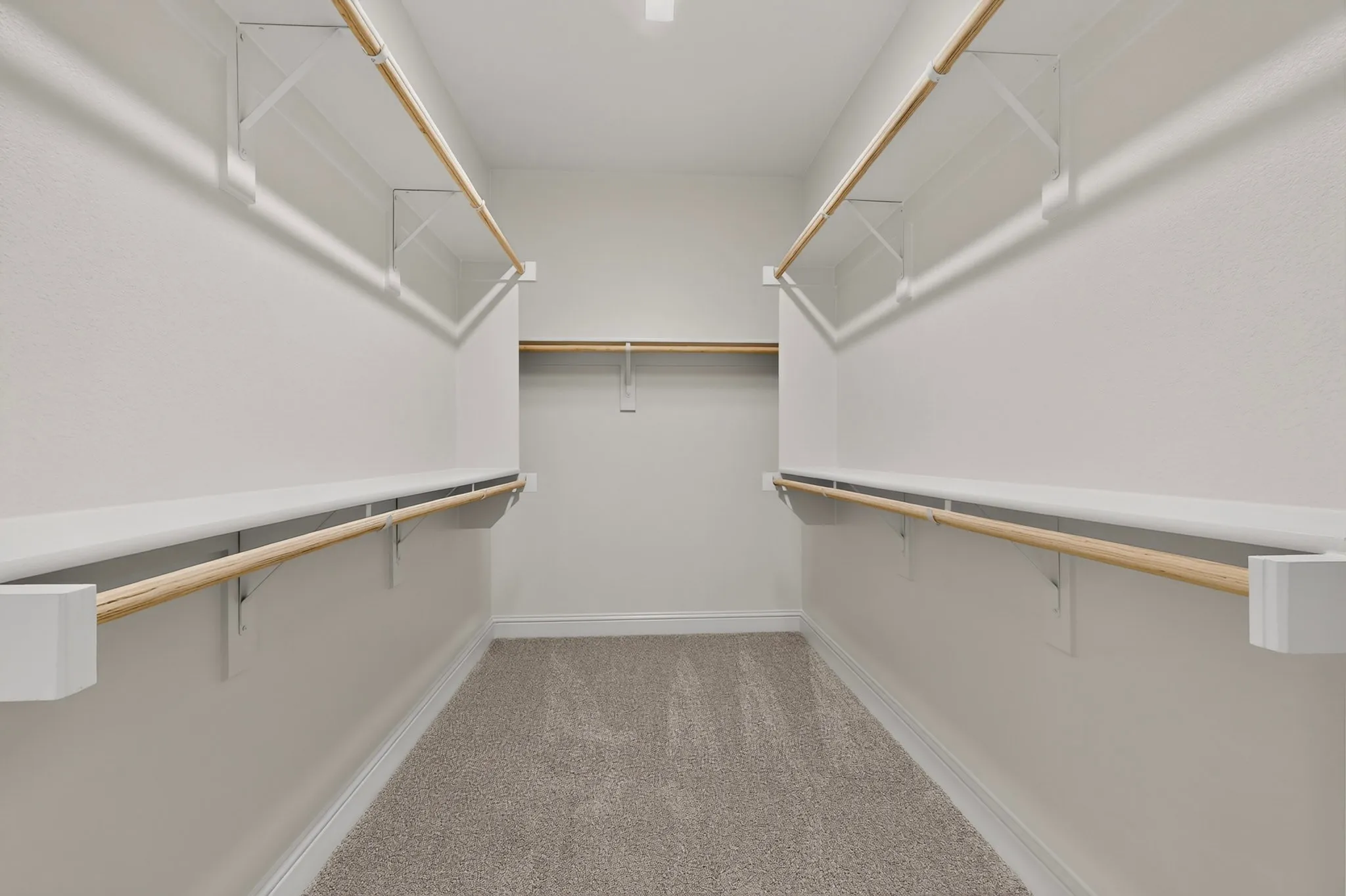 Single Family Residence For Rent in Ellis County , 814 Lakewood Circle, Midlothian, Texas 76065, 4 Bedroom, 3 Bathroom, 2 Garage spaces, 2,800 Sqft, built in 2026, mls#21343658, Real Estate Agent in Midlothian, Homes For Rent in Ellis county, Homes For Rent in Midlothian, Realtor in Midlothian Texas, Real Estate Brokerage Independent Realty Texas, Luminita Cordes Realtor