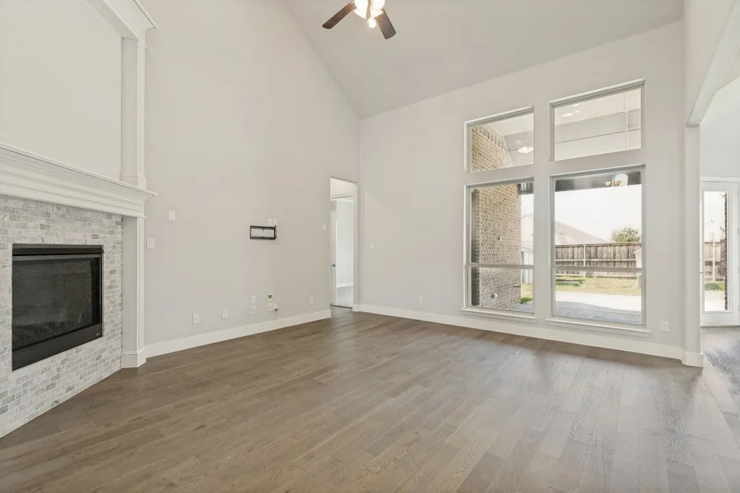 Single Family Residence For Sale in Collin County , 2808 Adon Springs Lane, Celina, Texas 75009, 5 Bedroom, 3 Bathroom, 2 Garage spaces, 2,801 Sqft, built in 2019, mls#21345285, Real Estate Agent in Celina, Homes For Sale in Collin county, Homes For Sale in Celina, Realtor in Celina Texas, Real Estate Brokerage Independent Realty Texas, Luminita Cordes Realtor