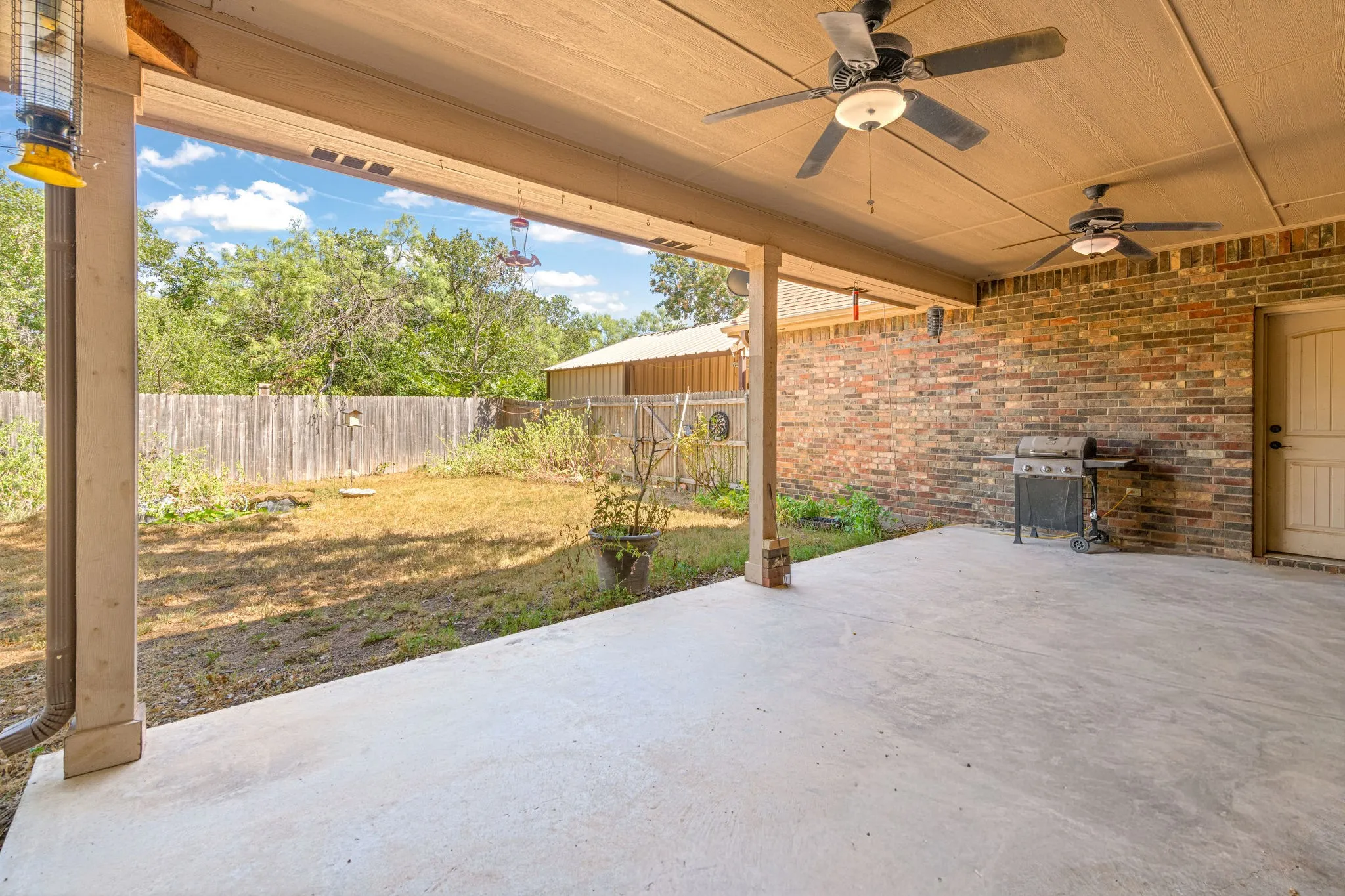 Single Family Residence For Sale in Callahan County , 8852 Fm 603, Clyde, Texas 79510, 3 Bedroom, 2 Bathroom, 2 Garage spaces, 1,956 Sqft, built in 2008, mls#21330847, Real Estate Agent in Clyde, Homes For Sale in Callahan county, Homes For Sale in Clyde, Realtor in Clyde Texas, Real Estate Brokerage Independent Realty Texas, Luminita Cordes Realtor