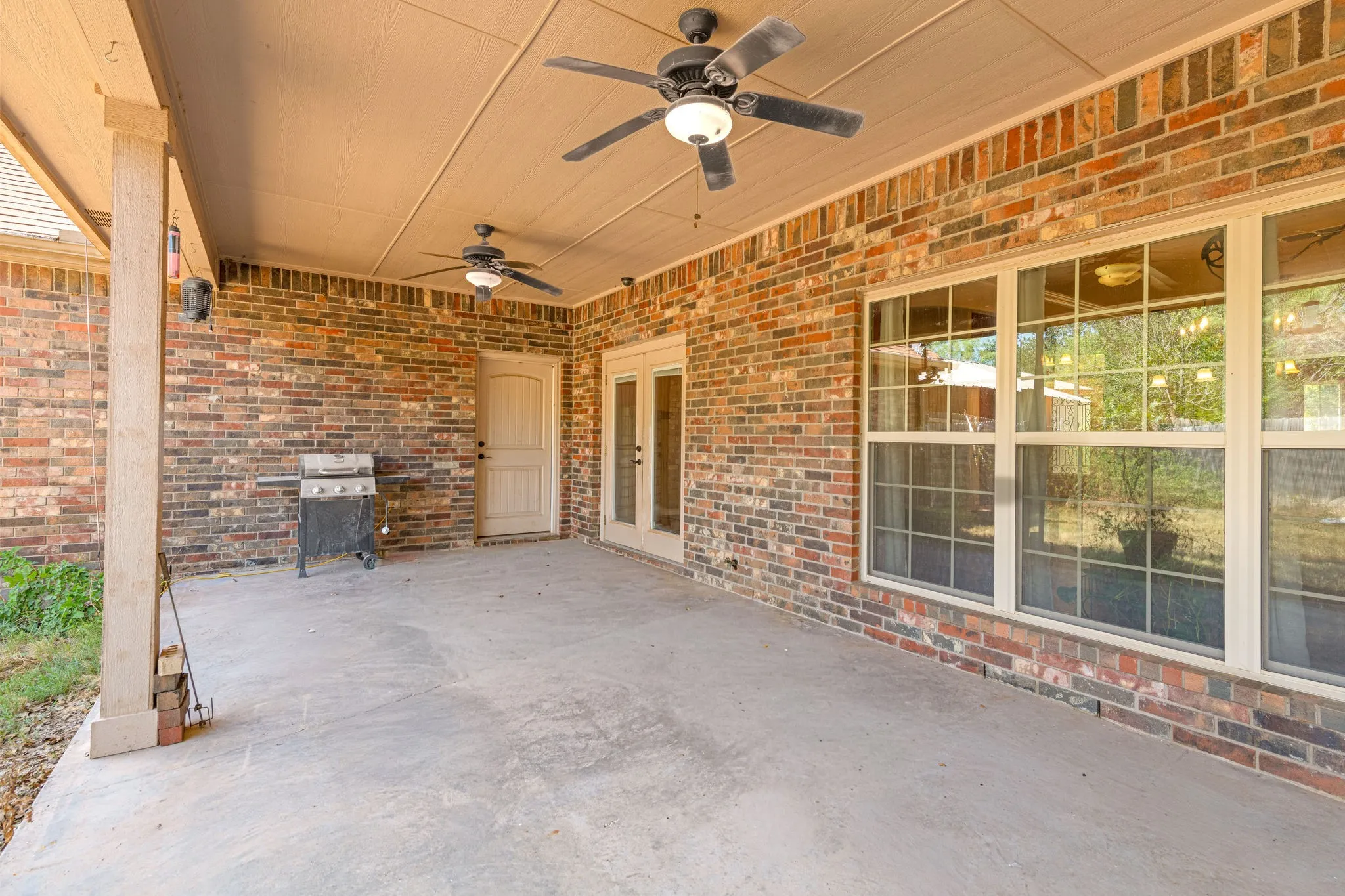 Single Family Residence For Sale in Callahan County , 8852 Fm 603, Clyde, Texas 79510, 3 Bedroom, 2 Bathroom, 2 Garage spaces, 1,956 Sqft, built in 2008, mls#21330847, Real Estate Agent in Clyde, Homes For Sale in Callahan county, Homes For Sale in Clyde, Realtor in Clyde Texas, Real Estate Brokerage Independent Realty Texas, Luminita Cordes Realtor
