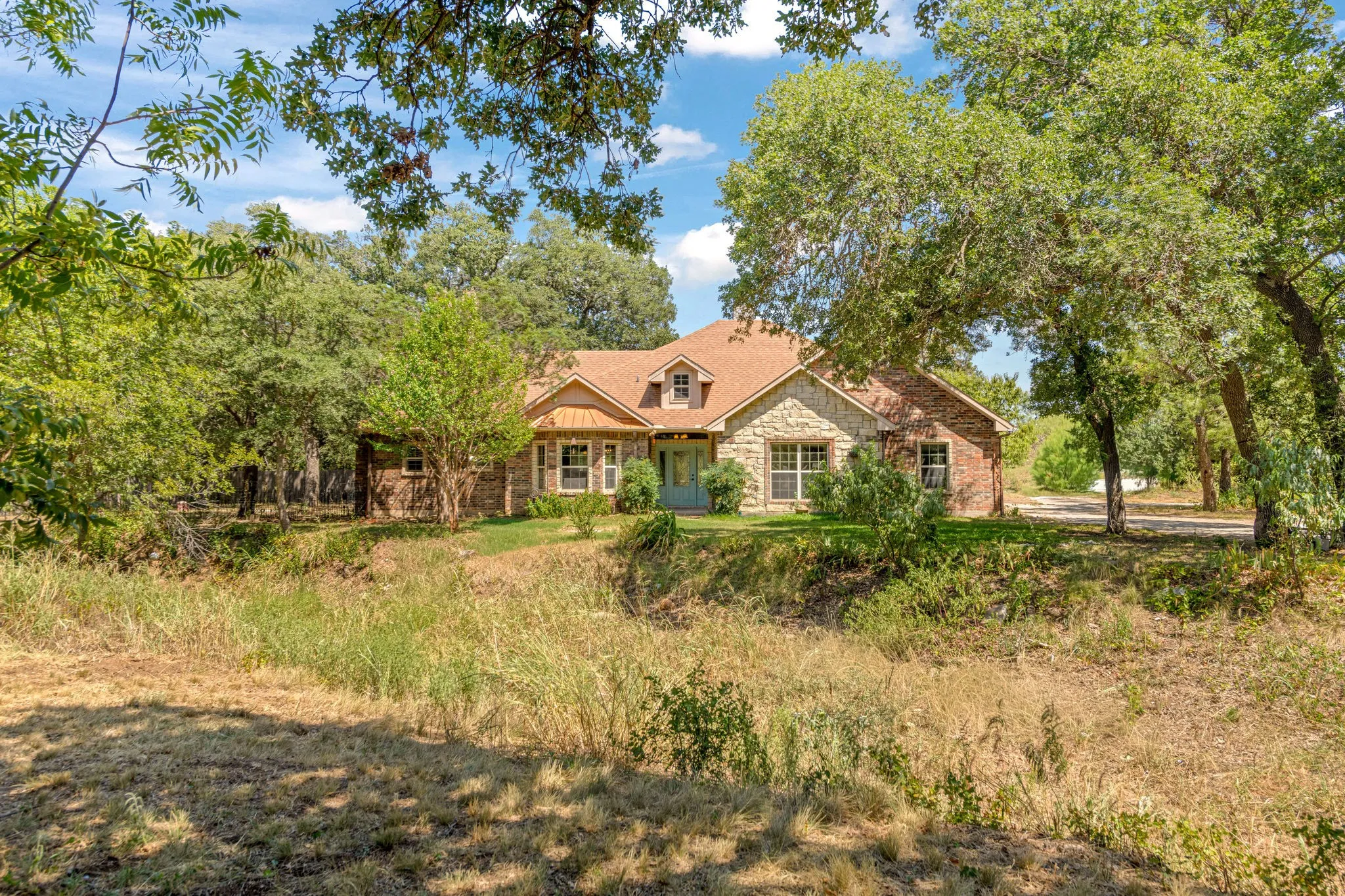 Single Family Residence For Sale in Callahan County , 8852 Fm 603, Clyde, Texas 79510, 3 Bedroom, 2 Bathroom, 2 Garage spaces, 1,956 Sqft, built in 2008, mls#21330847, Real Estate Agent in Clyde, Homes For Sale in Callahan county, Homes For Sale in Clyde, Realtor in Clyde Texas, Real Estate Brokerage Independent Realty Texas, Luminita Cordes Realtor