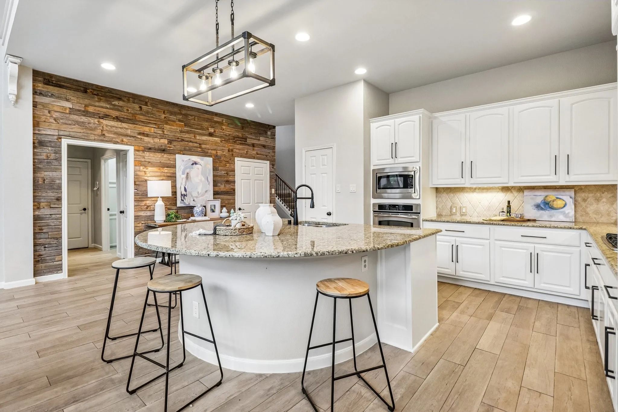 Single Family Residence For Sale in Tarrant County , 8417 Freedom Way, North Richland Hills, Texas 76182, 4 Bedroom, 4 Bathroom, 2 Garage spaces, 3,582 Sqft, built in 2007, mls#21348162, Real Estate Agent in North Richland Hills, Homes For Sale in Tarrant county, Homes For Sale in North Richland Hills, Realtor in North Richland Hills Texas, Real Estate Brokerage Independent Realty Texas, Luminita Cordes Realtor