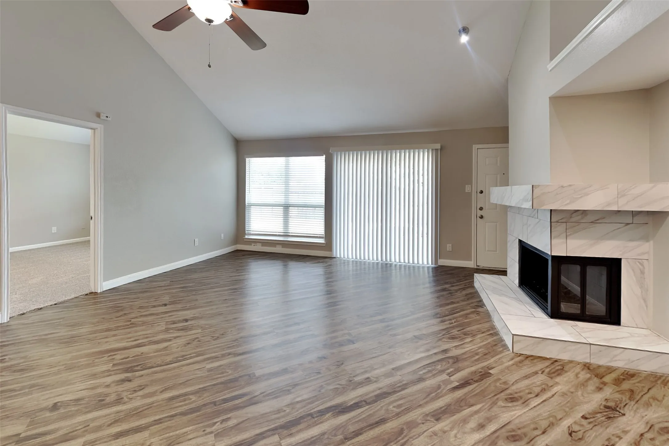Single Family Residence For Rent in Denton County , 3006 Sierra Drive, Carrollton, Texas 75007, 3 Bedroom, 2 Bathroom, 2 Garage spaces, 1,920 Sqft, built in 1986, mls#21348185, Real Estate Agent in Carrollton, Homes For Rent in Denton county, Homes For Rent in Carrollton, Realtor in Carrollton Texas, Real Estate Brokerage Independent Realty Texas, Luminita Cordes Realtor