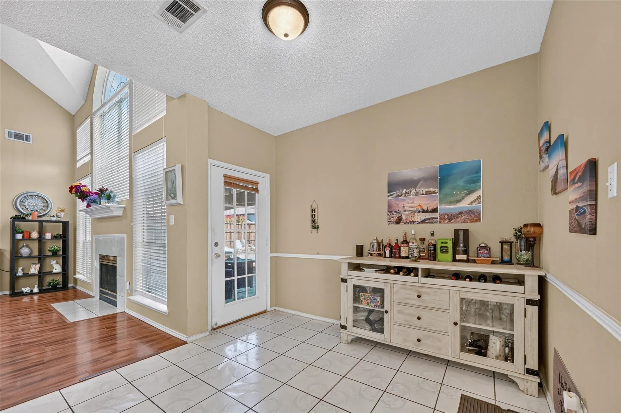 Single Family Residence For Sale in Collin County , 1625 Falmouth Drive, Plano, Texas 75025, 5 Bedroom, 4 Bathroom, 2 Garage spaces, 3,235 Sqft, built in 1996, mls#21348192, Real Estate Agent in Plano, Homes For Sale in Collin county, Homes For Sale in Plano, Realtor in Plano Texas, Real Estate Brokerage Independent Realty Texas, Luminita Cordes Realtor