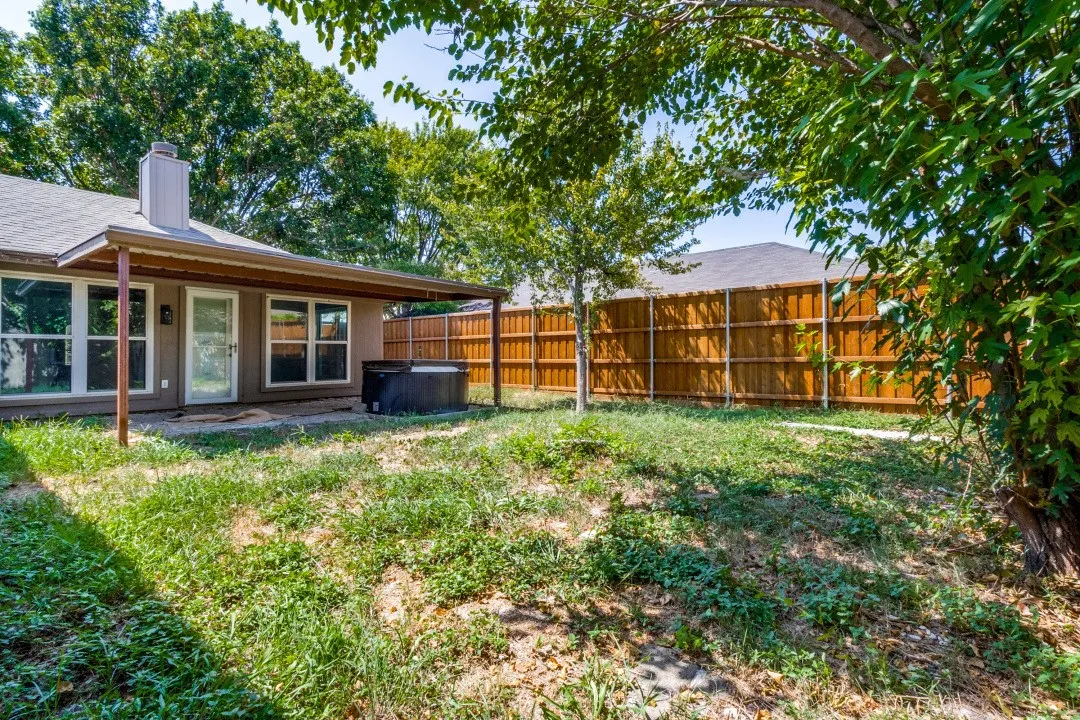 Single Family Residence For Rent in Dallas County , 2218 Fuqua Road, Rowlett, Texas 75088, 4 Bedroom, 2 Bathroom, Garage spaces, 1,705 Sqft, built in 1986, mls#21348193, Real Estate Agent in Rowlett, Homes For Rent in Dallas county, Homes For Rent in Rowlett, Realtor in Rowlett Texas, Real Estate Brokerage Independent Realty Texas, Luminita Cordes Realtor