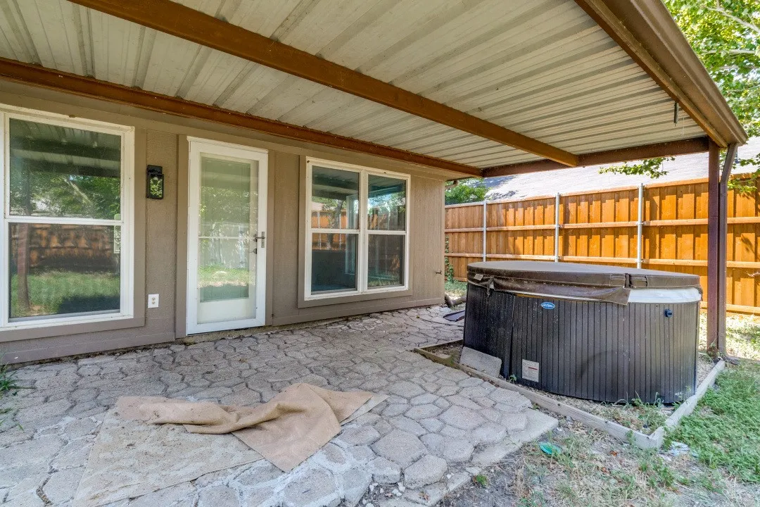 Single Family Residence For Rent in Dallas County , 2218 Fuqua Road, Rowlett, Texas 75088, 4 Bedroom, 2 Bathroom, Garage spaces, 1,705 Sqft, built in 1986, mls#21348193, Real Estate Agent in Rowlett, Homes For Rent in Dallas county, Homes For Rent in Rowlett, Realtor in Rowlett Texas, Real Estate Brokerage Independent Realty Texas, Luminita Cordes Realtor