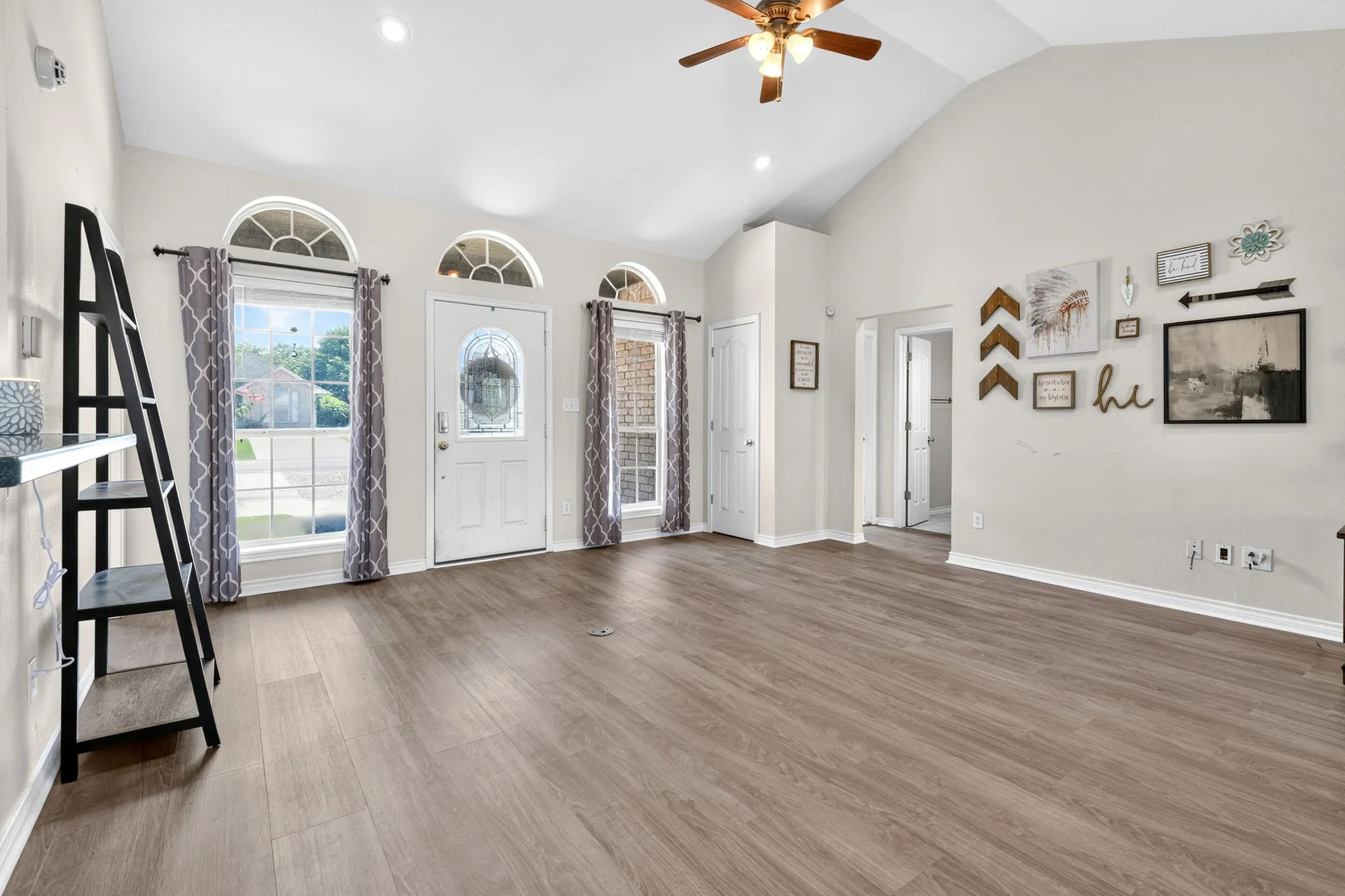 Single Family Residence For Sale in Callahan County , 431 Greenside, Baird, Texas 79504, 4 Bedroom, 2 Bathroom, 2 Garage spaces, 1,688 Sqft, built in 2006, mls#21330813, Real Estate Agent in Baird, Homes For Sale in Callahan county, Homes For Sale in Baird, Realtor in Baird Texas, Real Estate Brokerage Independent Realty Texas, Luminita Cordes Realtor