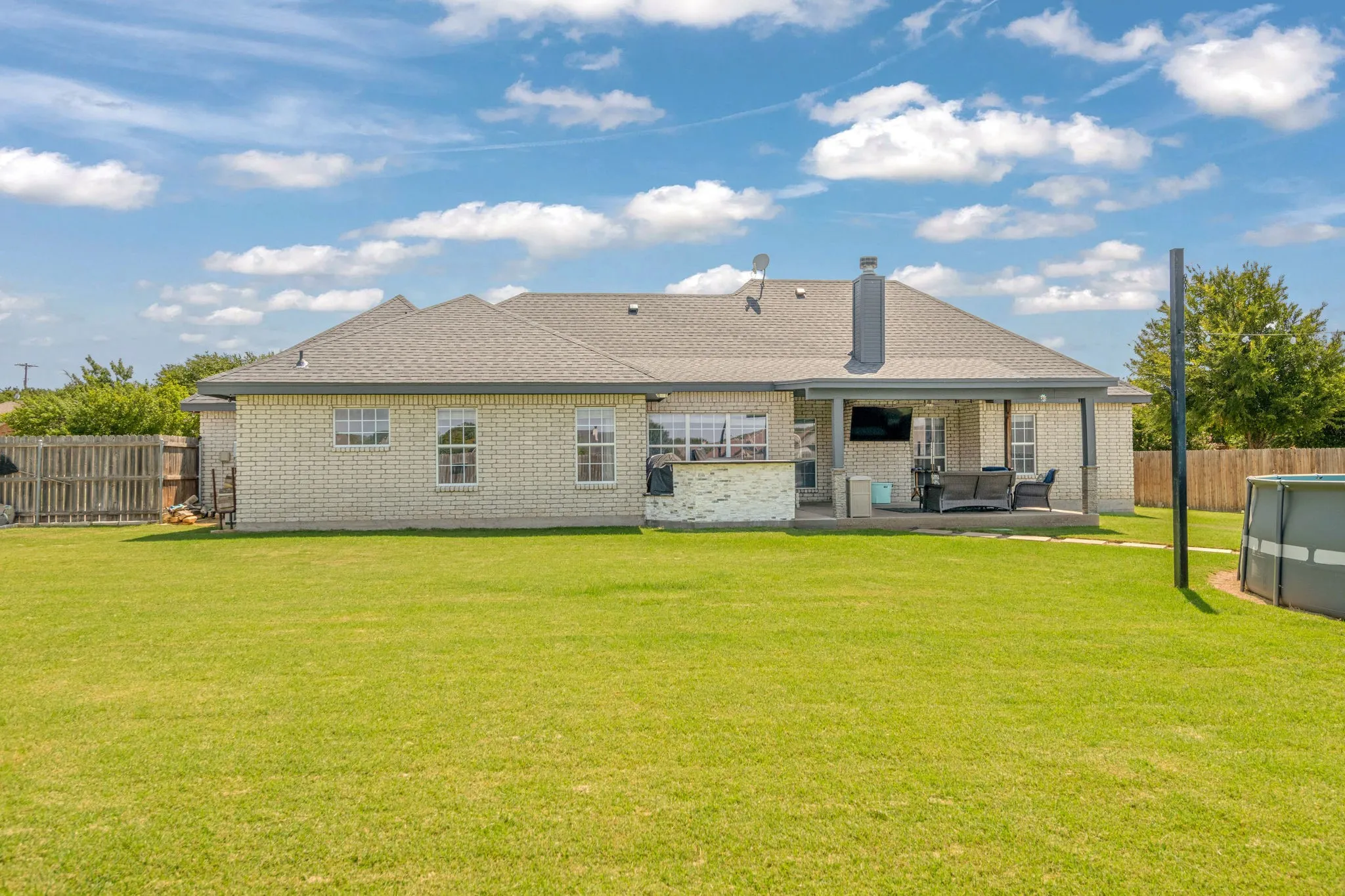 Single Family Residence For Sale in Callahan County , 431 Greenside, Baird, Texas 79504, 4 Bedroom, 2 Bathroom, 2 Garage spaces, 1,688 Sqft, built in 2006, mls#21330813, Real Estate Agent in Baird, Homes For Sale in Callahan county, Homes For Sale in Baird, Realtor in Baird Texas, Real Estate Brokerage Independent Realty Texas, Luminita Cordes Realtor