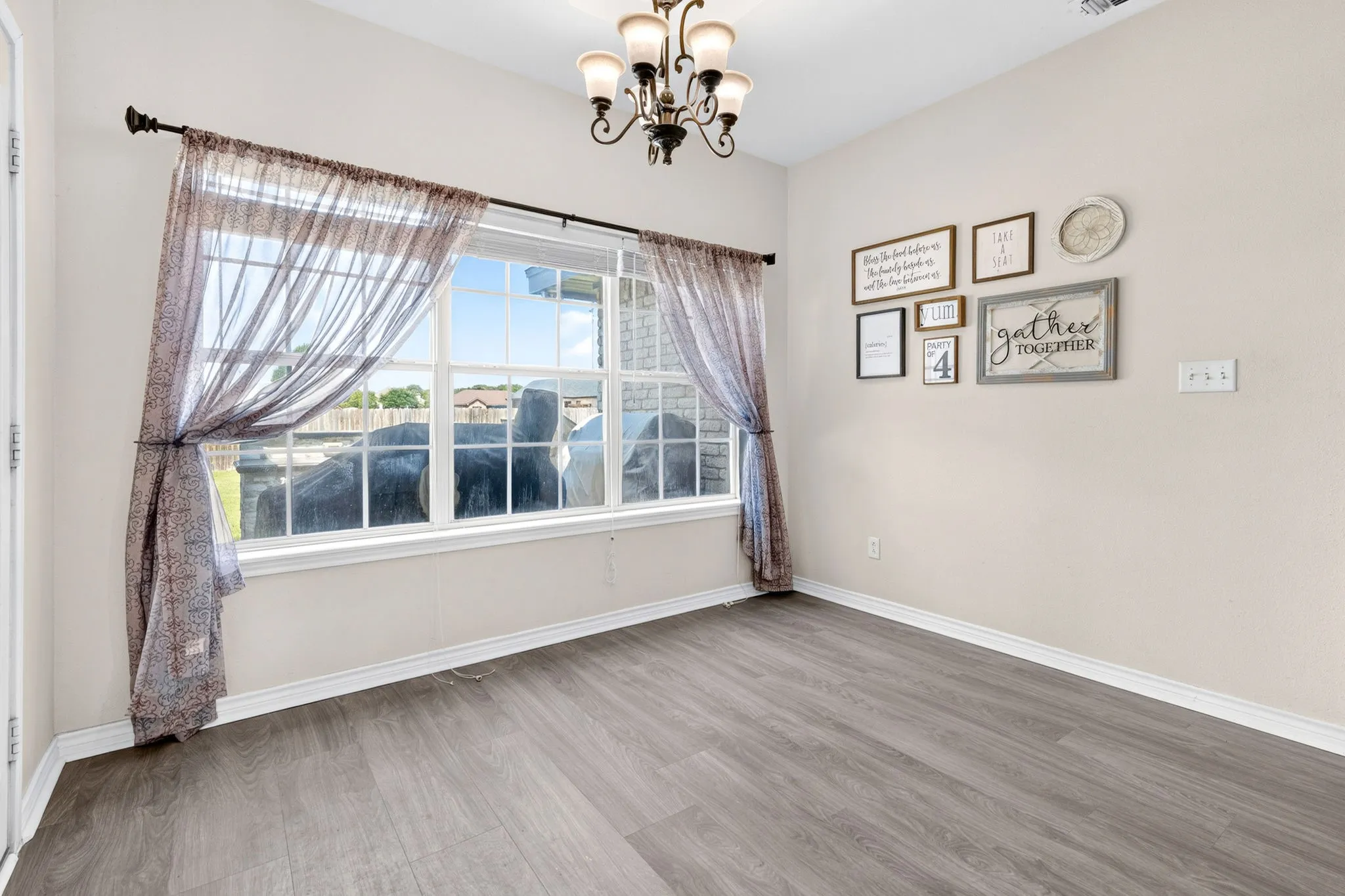 Single Family Residence For Sale in Callahan County , 431 Greenside, Baird, Texas 79504, 4 Bedroom, 2 Bathroom, 2 Garage spaces, 1,688 Sqft, built in 2006, mls#21330813, Real Estate Agent in Baird, Homes For Sale in Callahan county, Homes For Sale in Baird, Realtor in Baird Texas, Real Estate Brokerage Independent Realty Texas, Luminita Cordes Realtor