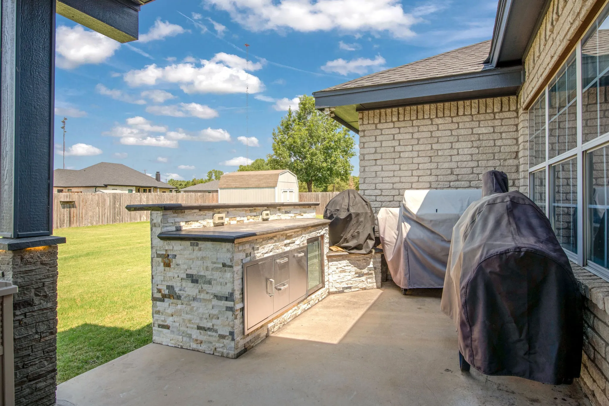 Outdoor Kitchen