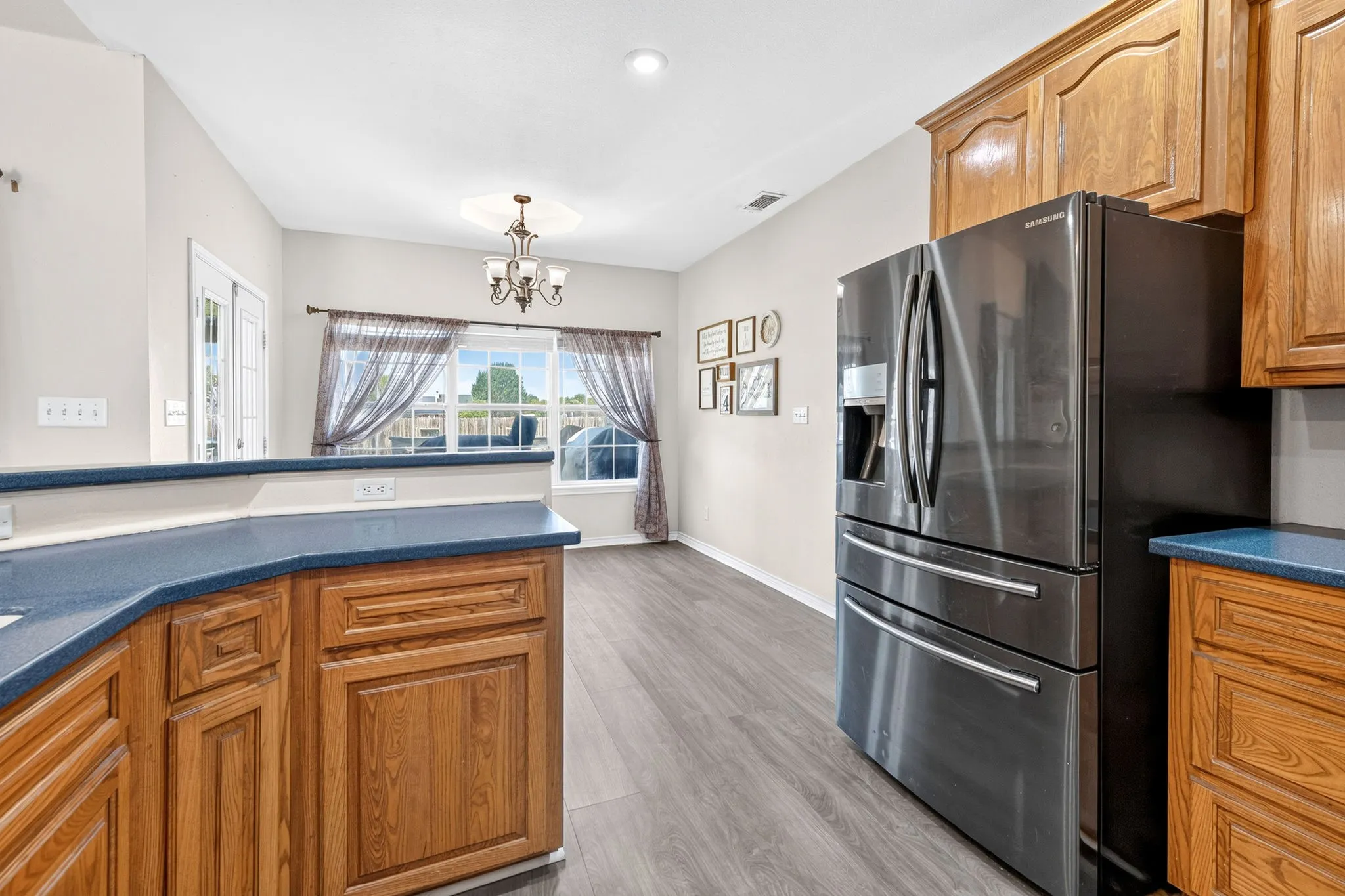 Single Family Residence For Sale in Callahan County , 431 Greenside, Baird, Texas 79504, 4 Bedroom, 2 Bathroom, 2 Garage spaces, 1,688 Sqft, built in 2006, mls#21330813, Real Estate Agent in Baird, Homes For Sale in Callahan county, Homes For Sale in Baird, Realtor in Baird Texas, Real Estate Brokerage Independent Realty Texas, Luminita Cordes Realtor
