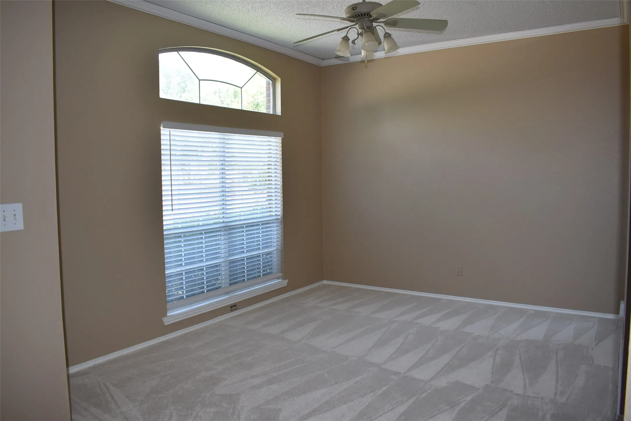 Single Family Residence For Rent in Collin County , 4207 Sarasota Lane, Mc Kinney, Texas 75070, 4 Bedroom, 2 Bathroom, 2 Garage spaces, 2,297 Sqft, built in 1991, mls#21348163, Real Estate Agent in Mc Kinney, Homes For Rent in Collin county, Homes For Rent in Mc Kinney, Realtor in Mc Kinney Texas, Real Estate Brokerage Independent Realty Texas, Luminita Cordes Realtor