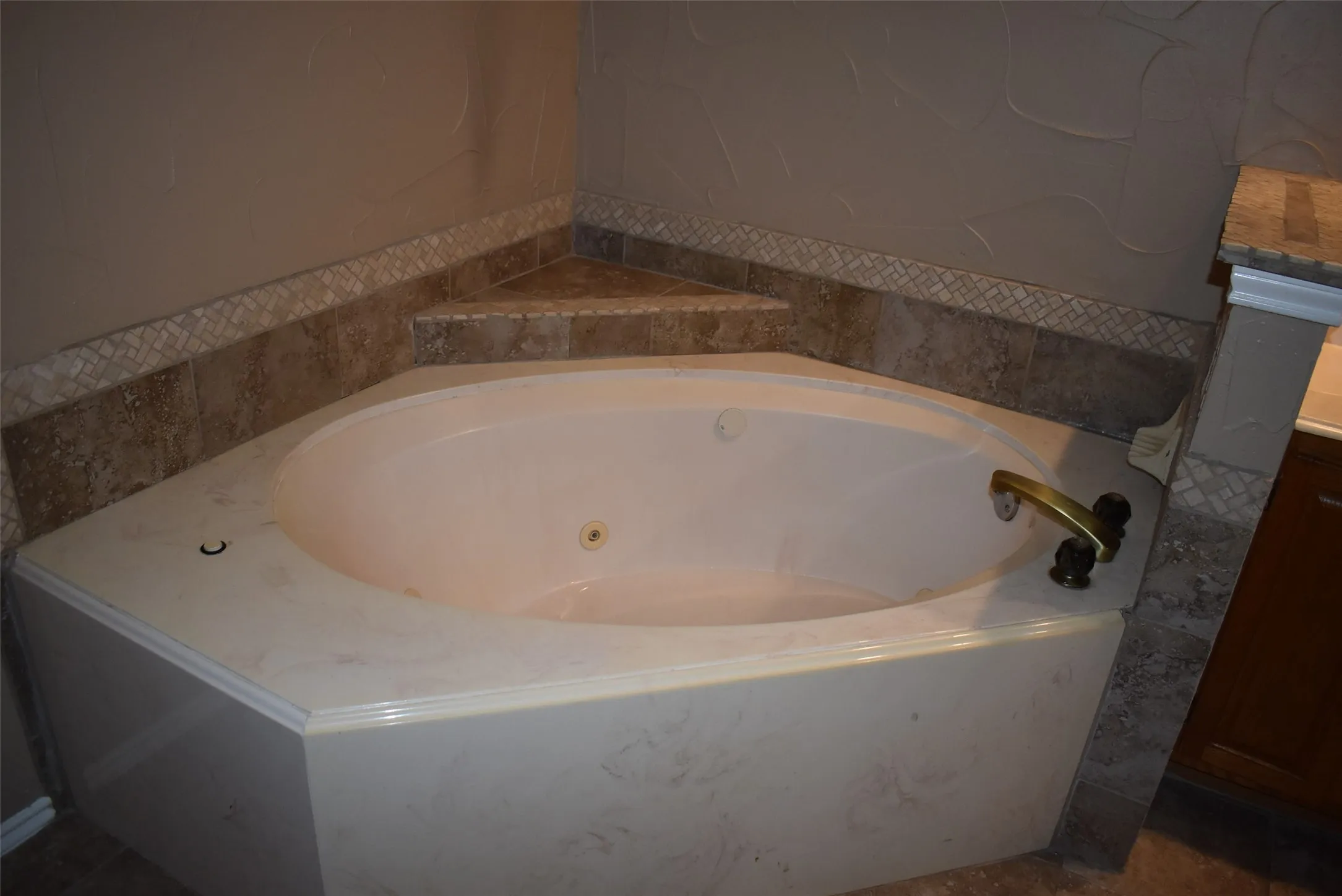 Single Family Residence For Rent in Collin County , 4207 Sarasota Lane, Mc Kinney, Texas 75070, 4 Bedroom, 2 Bathroom, 2 Garage spaces, 2,297 Sqft, built in 1991, mls#21348163, Real Estate Agent in Mc Kinney, Homes For Rent in Collin county, Homes For Rent in Mc Kinney, Realtor in Mc Kinney Texas, Real Estate Brokerage Independent Realty Texas, Luminita Cordes Realtor