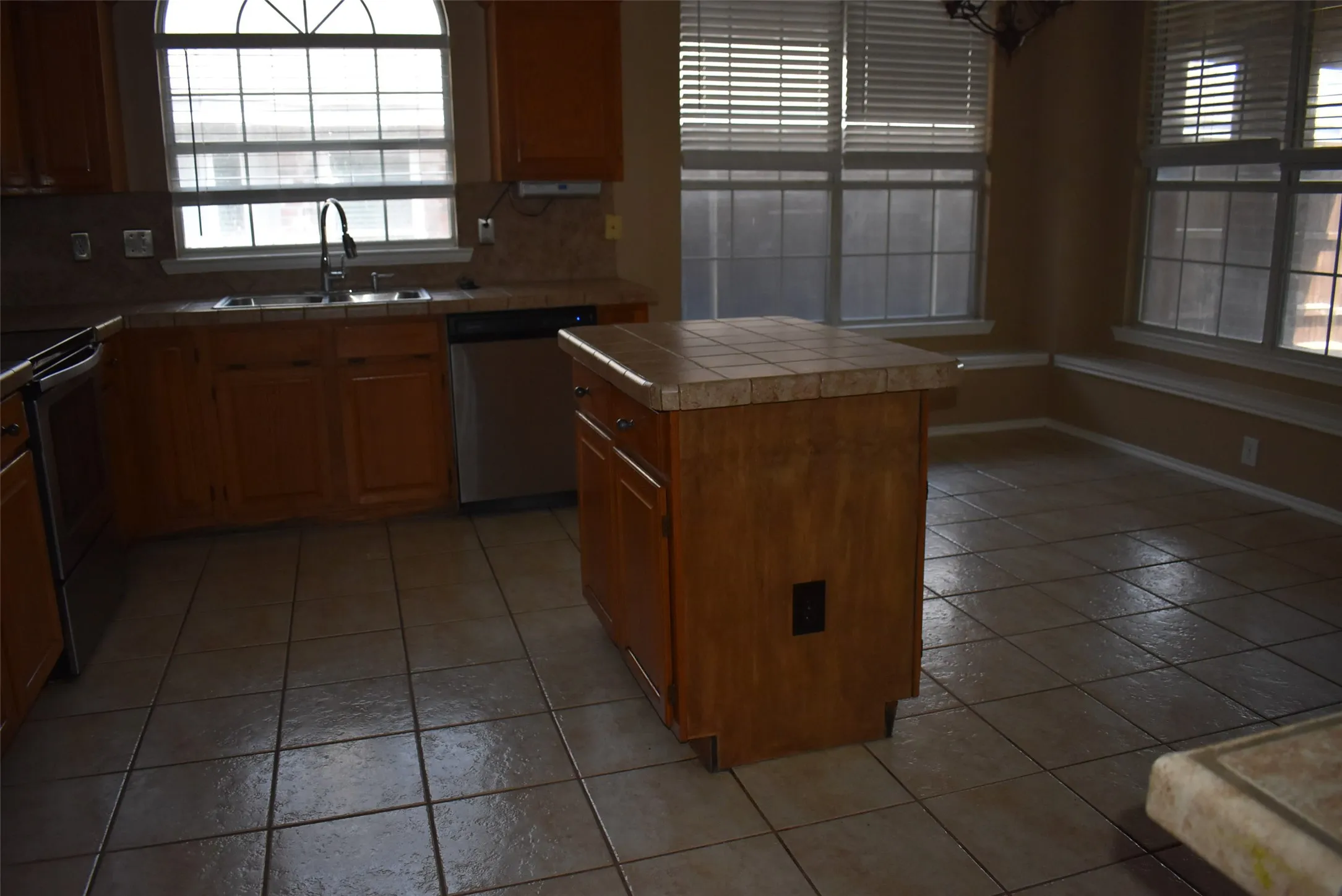 Single Family Residence For Rent in Collin County , 4207 Sarasota Lane, Mc Kinney, Texas 75070, 4 Bedroom, 2 Bathroom, 2 Garage spaces, 2,297 Sqft, built in 1991, mls#21348163, Real Estate Agent in Mc Kinney, Homes For Rent in Collin county, Homes For Rent in Mc Kinney, Realtor in Mc Kinney Texas, Real Estate Brokerage Independent Realty Texas, Luminita Cordes Realtor