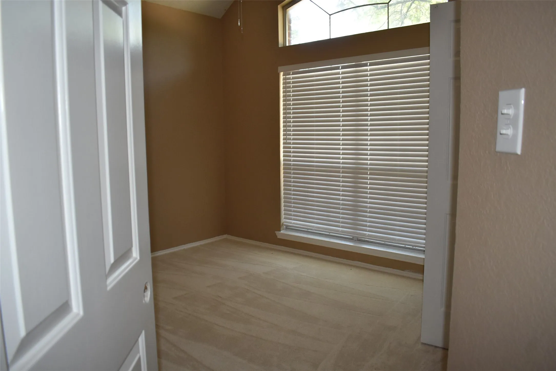 Single Family Residence For Rent in Collin County , 4207 Sarasota Lane, Mc Kinney, Texas 75070, 4 Bedroom, 2 Bathroom, 2 Garage spaces, 2,297 Sqft, built in 1991, mls#21348163, Real Estate Agent in Mc Kinney, Homes For Rent in Collin county, Homes For Rent in Mc Kinney, Realtor in Mc Kinney Texas, Real Estate Brokerage Independent Realty Texas, Luminita Cordes Realtor