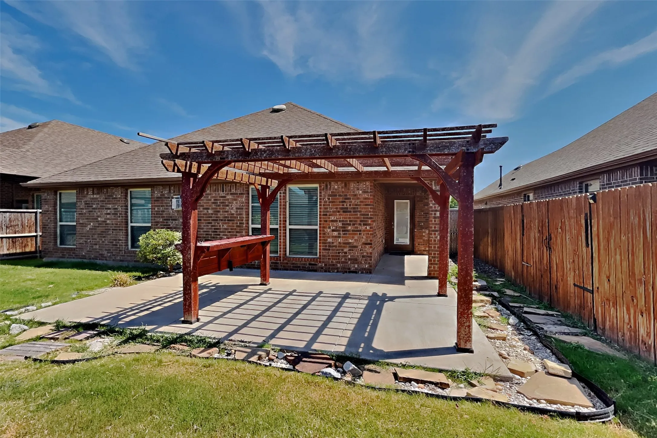 Single Family Residence For Rent in Collin County , 605 Stars Drive, Anna, Texas 75409, 3 Bedroom, 2 Bathroom, 2 Garage spaces, 1,784 Sqft, built in 2019, mls#21348210, Real Estate Agent in Anna, Homes For Rent in Collin county, Homes For Rent in Anna, Realtor in Anna Texas, Real Estate Brokerage Independent Realty Texas, Luminita Cordes Realtor