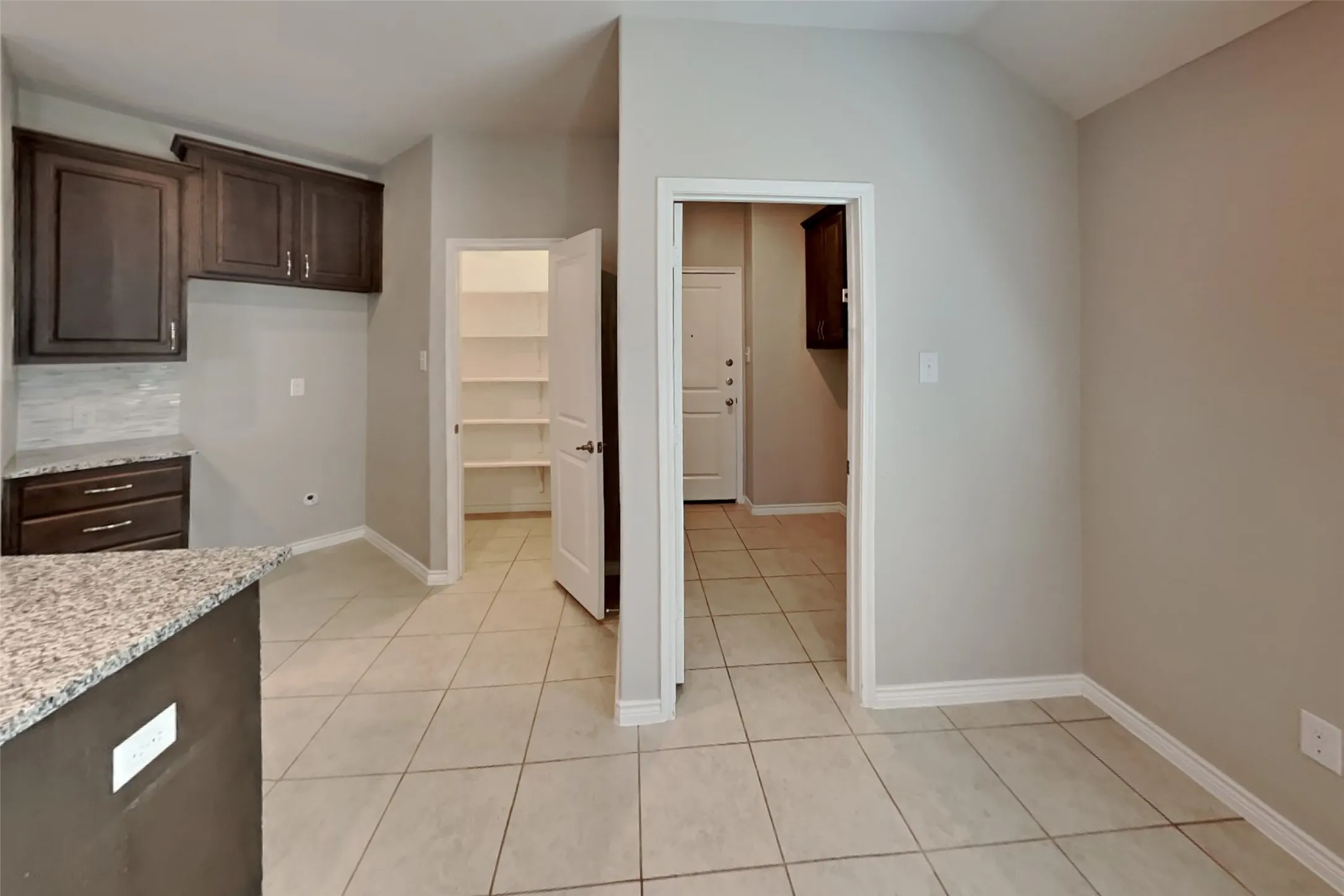 Single Family Residence For Rent in Collin County , 605 Stars Drive, Anna, Texas 75409, 3 Bedroom, 2 Bathroom, 2 Garage spaces, 1,784 Sqft, built in 2019, mls#21348210, Real Estate Agent in Anna, Homes For Rent in Collin county, Homes For Rent in Anna, Realtor in Anna Texas, Real Estate Brokerage Independent Realty Texas, Luminita Cordes Realtor