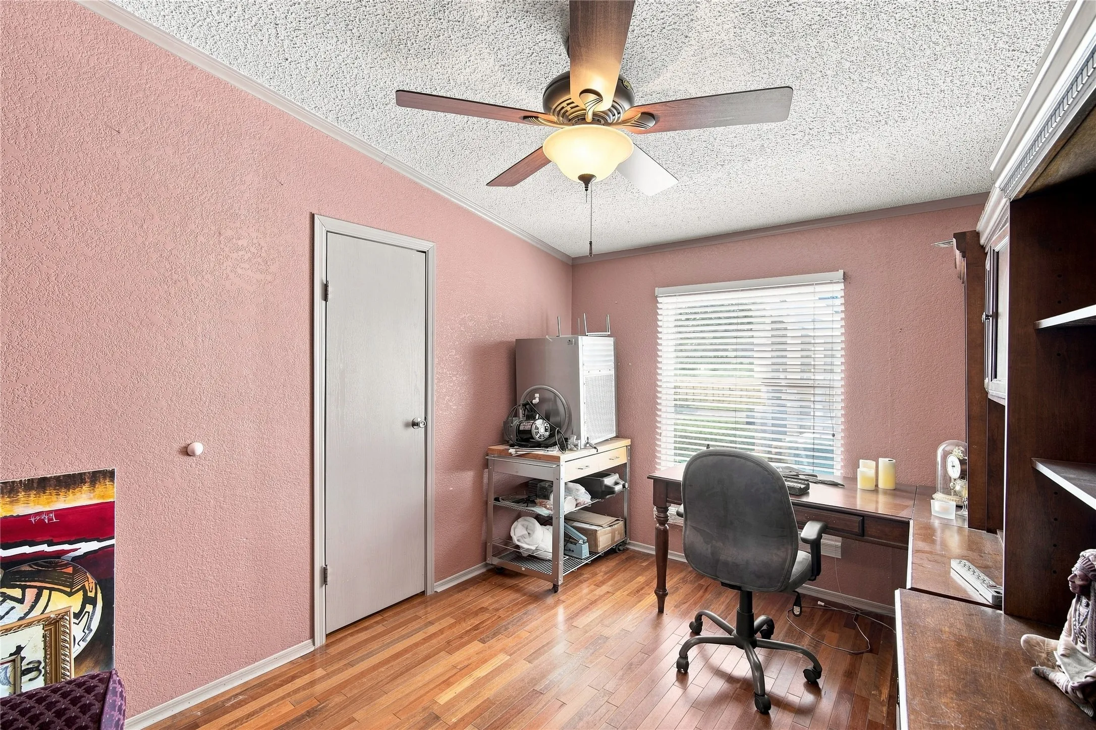 Manufactured Home For Sale in Kaufman County , 5177 Timarron Drive, Scurry, Texas 75158, 3 Bedroom, 2 Bathroom, 2 Garage spaces, 1,984 Sqft, built in 2002, mls#21348216, Real Estate Agent in Scurry, Homes For Sale in Kaufman county, Homes For Sale in Scurry, Realtor in Scurry Texas, Real Estate Brokerage Independent Realty Texas, Luminita Cordes Realtor