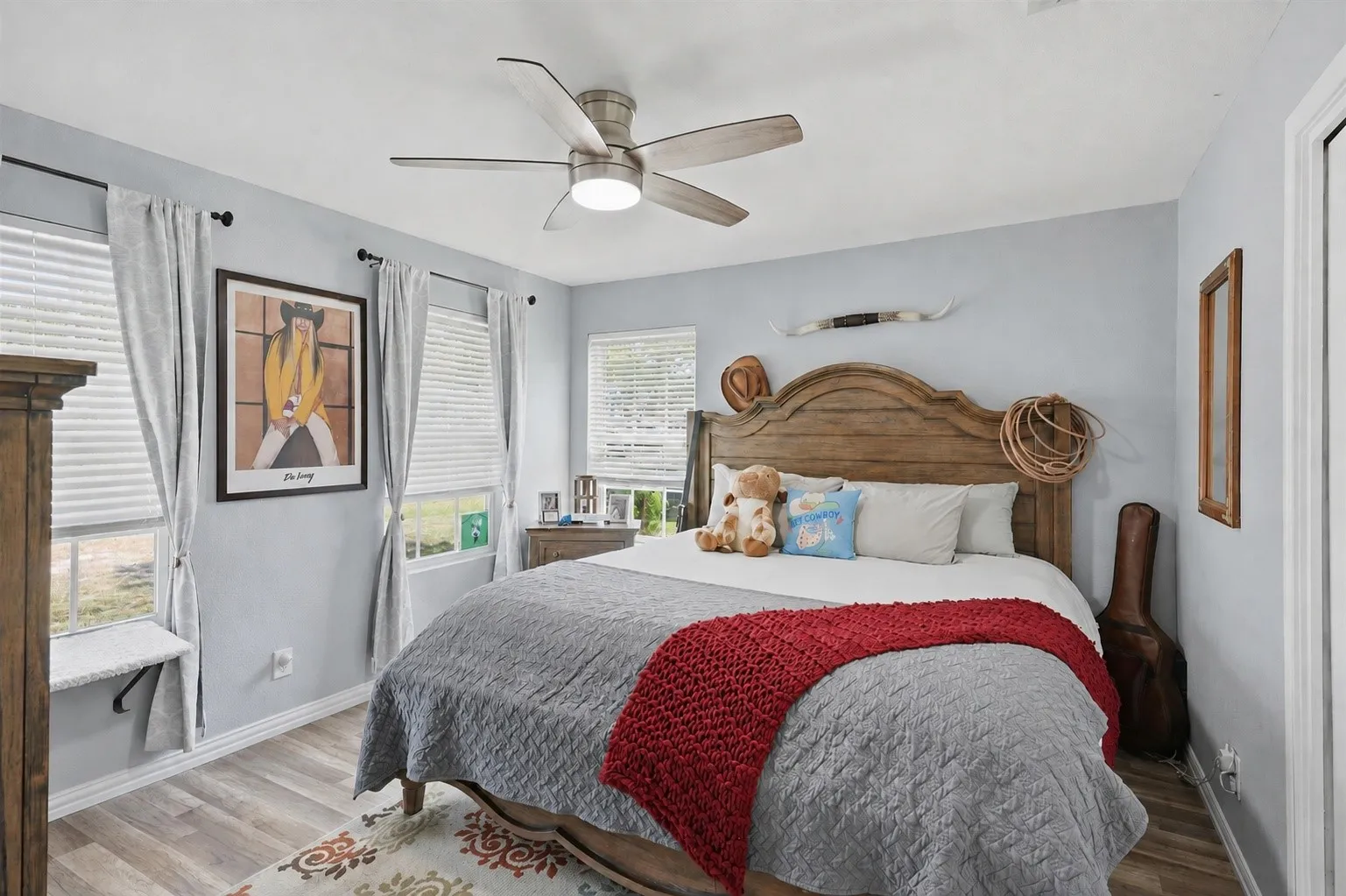 Single Family Residence For Sale in Parker County , 201 Spring Valley Circle, Azle, Texas 76020, 2 Bedroom, 2 Bathroom, 1 Garage spaces, 1,006 Sqft, built in 2021, mls#21348219, Real Estate Agent in Azle, Homes For Sale in Parker county, Homes For Sale in Azle, Realtor in Azle Texas, Real Estate Brokerage Independent Realty Texas, Luminita Cordes Realtor
