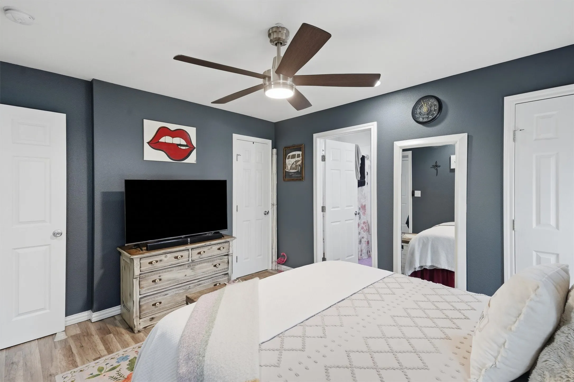 Single Family Residence For Sale in Parker County , 201 Spring Valley Circle, Azle, Texas 76020, 2 Bedroom, 2 Bathroom, 1 Garage spaces, 1,006 Sqft, built in 2021, mls#21348219, Real Estate Agent in Azle, Homes For Sale in Parker county, Homes For Sale in Azle, Realtor in Azle Texas, Real Estate Brokerage Independent Realty Texas, Luminita Cordes Realtor