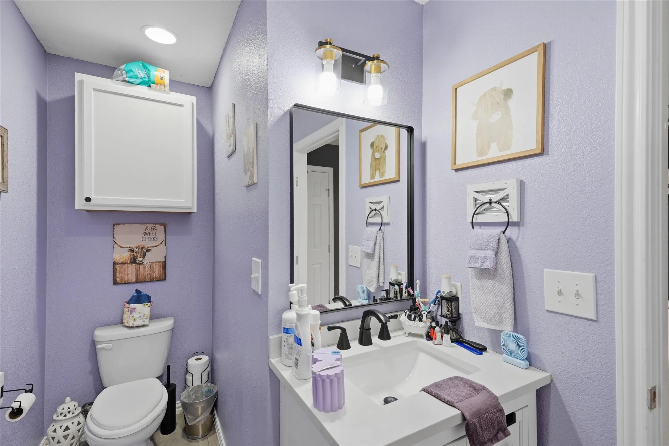 Single Family Residence For Sale in Parker County , 201 Spring Valley Circle, Azle, Texas 76020, 2 Bedroom, 2 Bathroom, 1 Garage spaces, 1,006 Sqft, built in 2021, mls#21348219, Real Estate Agent in Azle, Homes For Sale in Parker county, Homes For Sale in Azle, Realtor in Azle Texas, Real Estate Brokerage Independent Realty Texas, Luminita Cordes Realtor