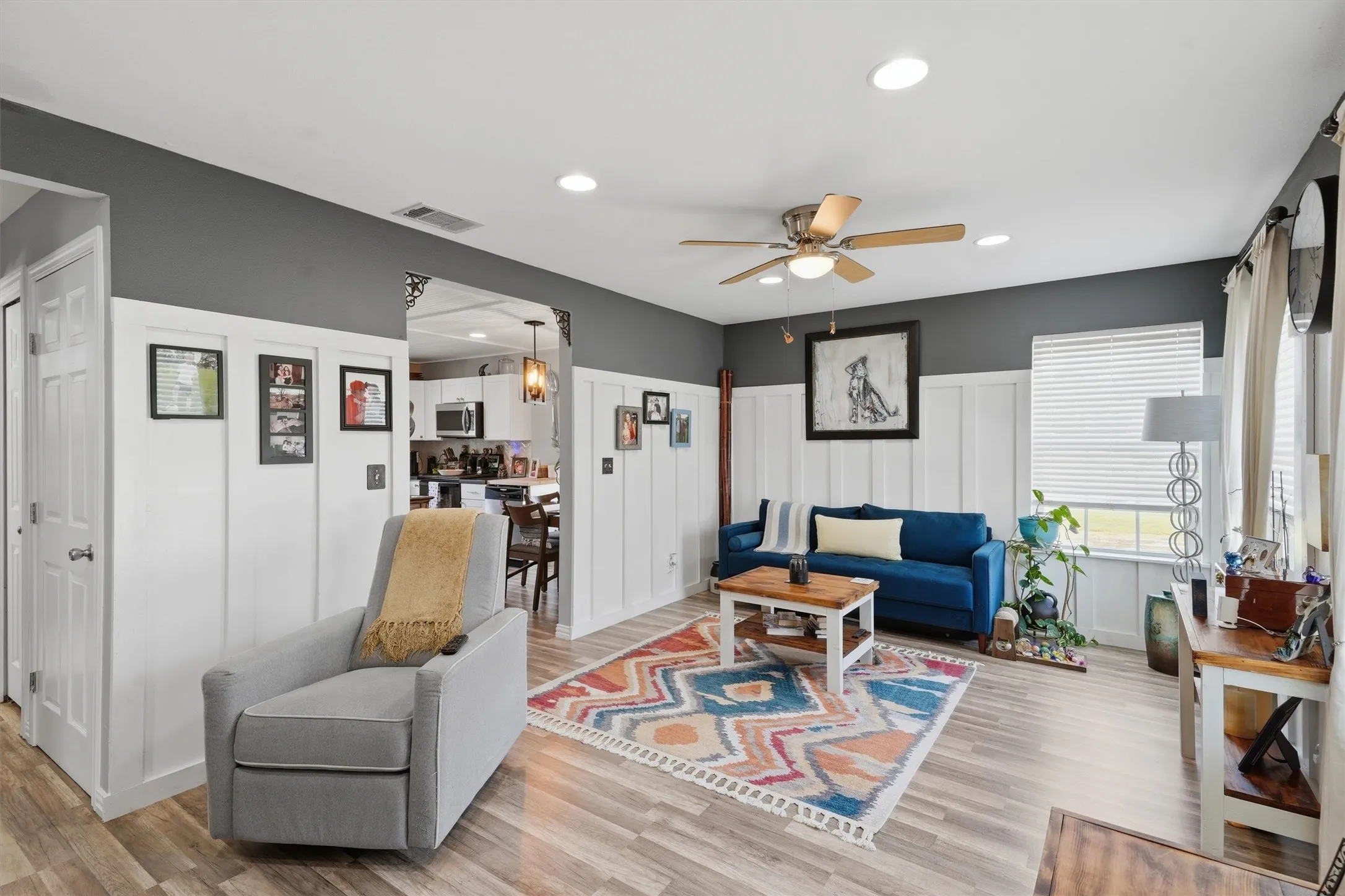 Single Family Residence For Sale in Parker County , 201 Spring Valley Circle, Azle, Texas 76020, 2 Bedroom, 2 Bathroom, 1 Garage spaces, 1,006 Sqft, built in 2021, mls#21348219, Real Estate Agent in Azle, Homes For Sale in Parker county, Homes For Sale in Azle, Realtor in Azle Texas, Real Estate Brokerage Independent Realty Texas, Luminita Cordes Realtor