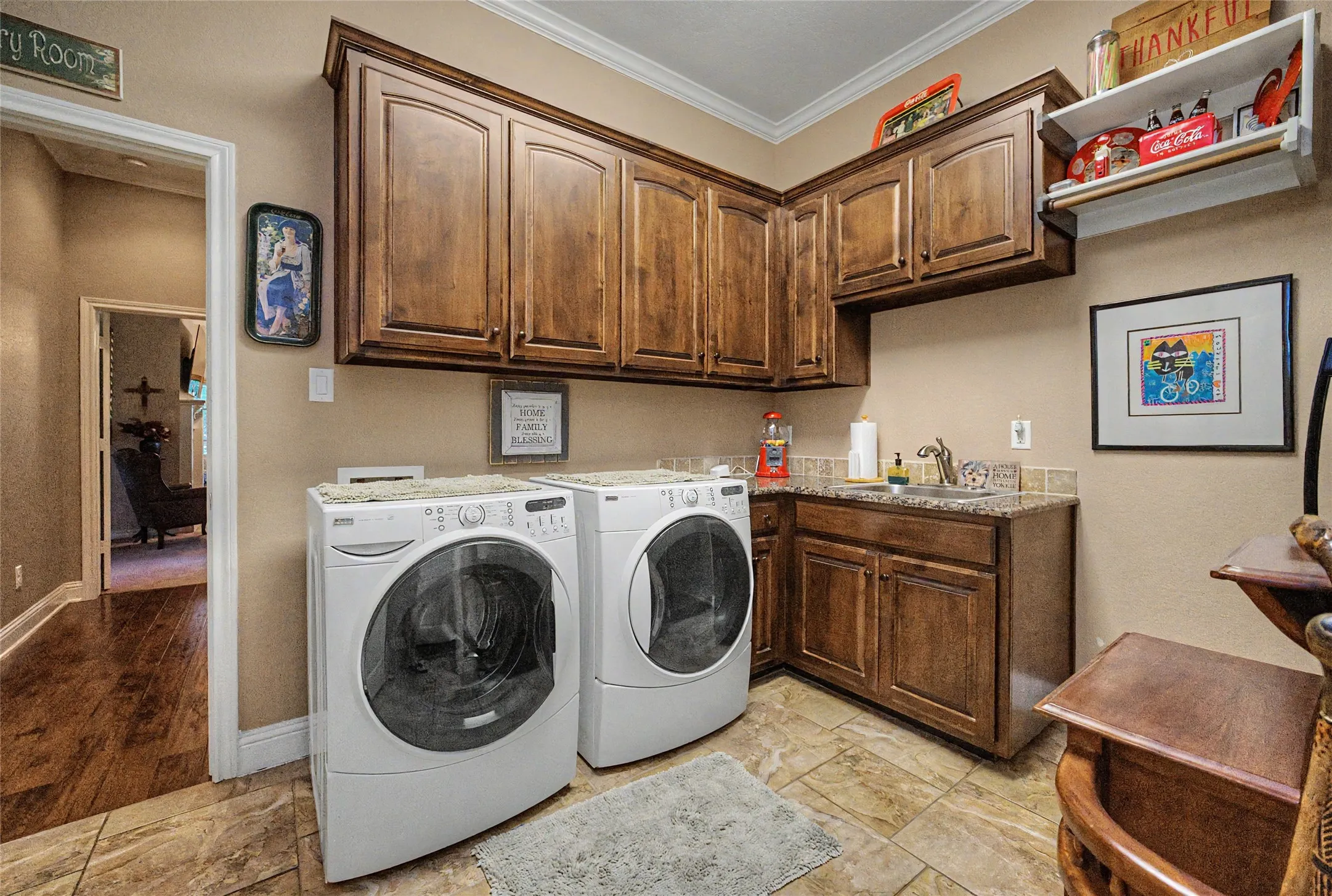 Single Family Residence For Sale in Parker County , 127 Cedar Bluff Court, Aledo, Texas 76008, 3 Bedrooms, 4 Bathrooms, 5 Garage spaces, 3,420 Sqft, built in 2011, Price $945,000, mls#21348151, Real Estate Agent in Aledo, Homes For Sale in Parker county, Homes For Sale in Aledo, Realtor in Aledo Texas, Real Estate Brokerage Independent Realty Texas, Luminita Cordes Realtor