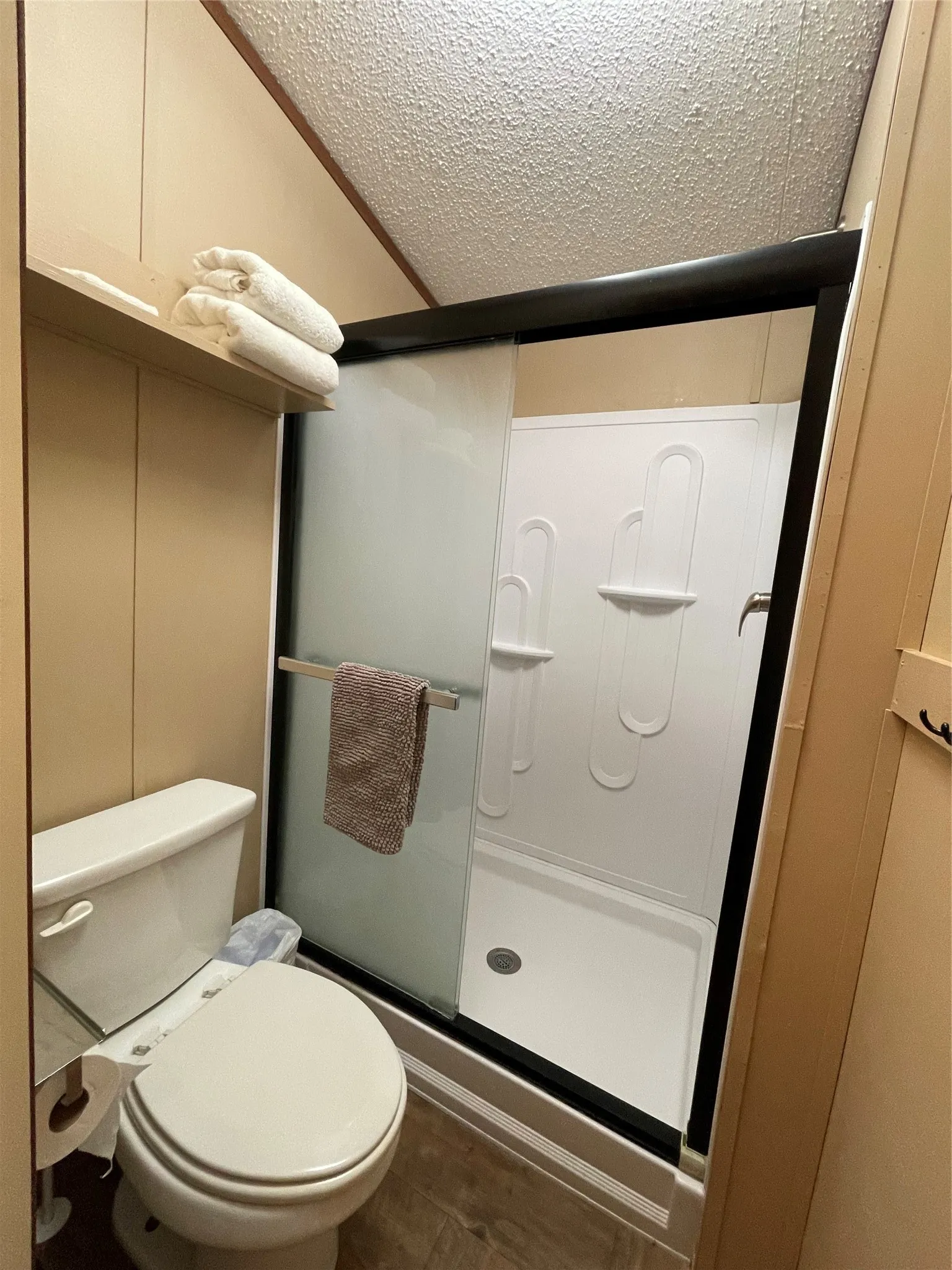 Hotel/Motel For Sale in Wood County , 4250 Hwy 154, Yantis, Texas 75497, 0, 0, Garage spaces, 0 Sqft, built in 2018, mls#21348223, Real Estate Agent in Yantis, Homes For Sale in Wood county, Homes For Sale in Yantis, Realtor in Yantis Texas, Real Estate Brokerage Independent Realty Texas, Luminita Cordes Realtor