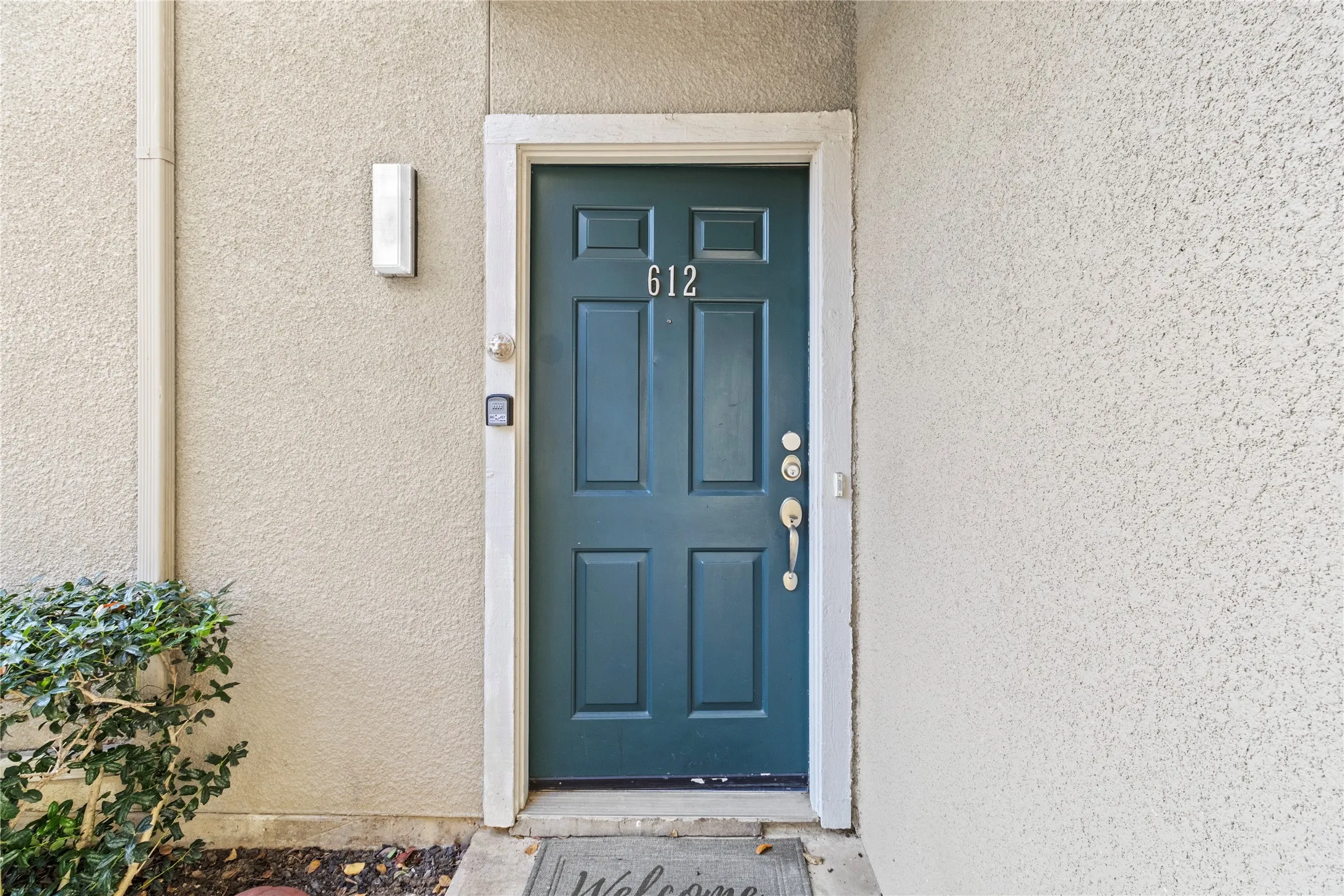 Condominium For Sale in Dallas County , 8601 Park Lane 612, Dallas, Texas 75231, 2 Bedroom, 2 Bathroom, Garage spaces, 953 Sqft, built in 1982, mls#21347359, Real Estate Agent in Dallas, Homes For Sale in Dallas county, Homes For Sale in Dallas, Realtor in Dallas Texas, Real Estate Brokerage Independent Realty Texas, Luminita Cordes Realtor