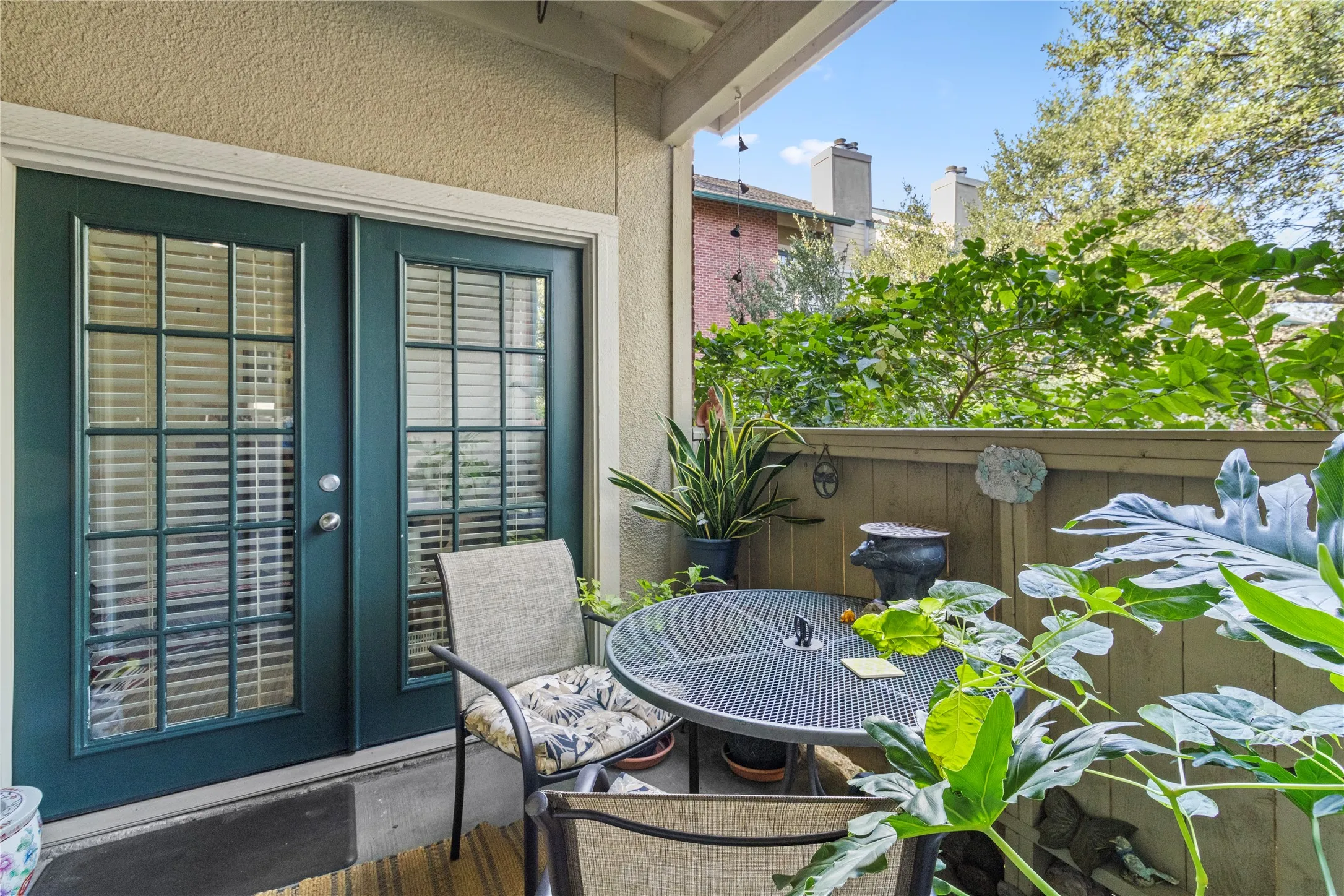 Condominium For Sale in Dallas County , 8601 Park Lane 612, Dallas, Texas 75231, 2 Bedroom, 2 Bathroom, Garage spaces, 953 Sqft, built in 1982, mls#21347359, Real Estate Agent in Dallas, Homes For Sale in Dallas county, Homes For Sale in Dallas, Realtor in Dallas Texas, Real Estate Brokerage Independent Realty Texas, Luminita Cordes Realtor