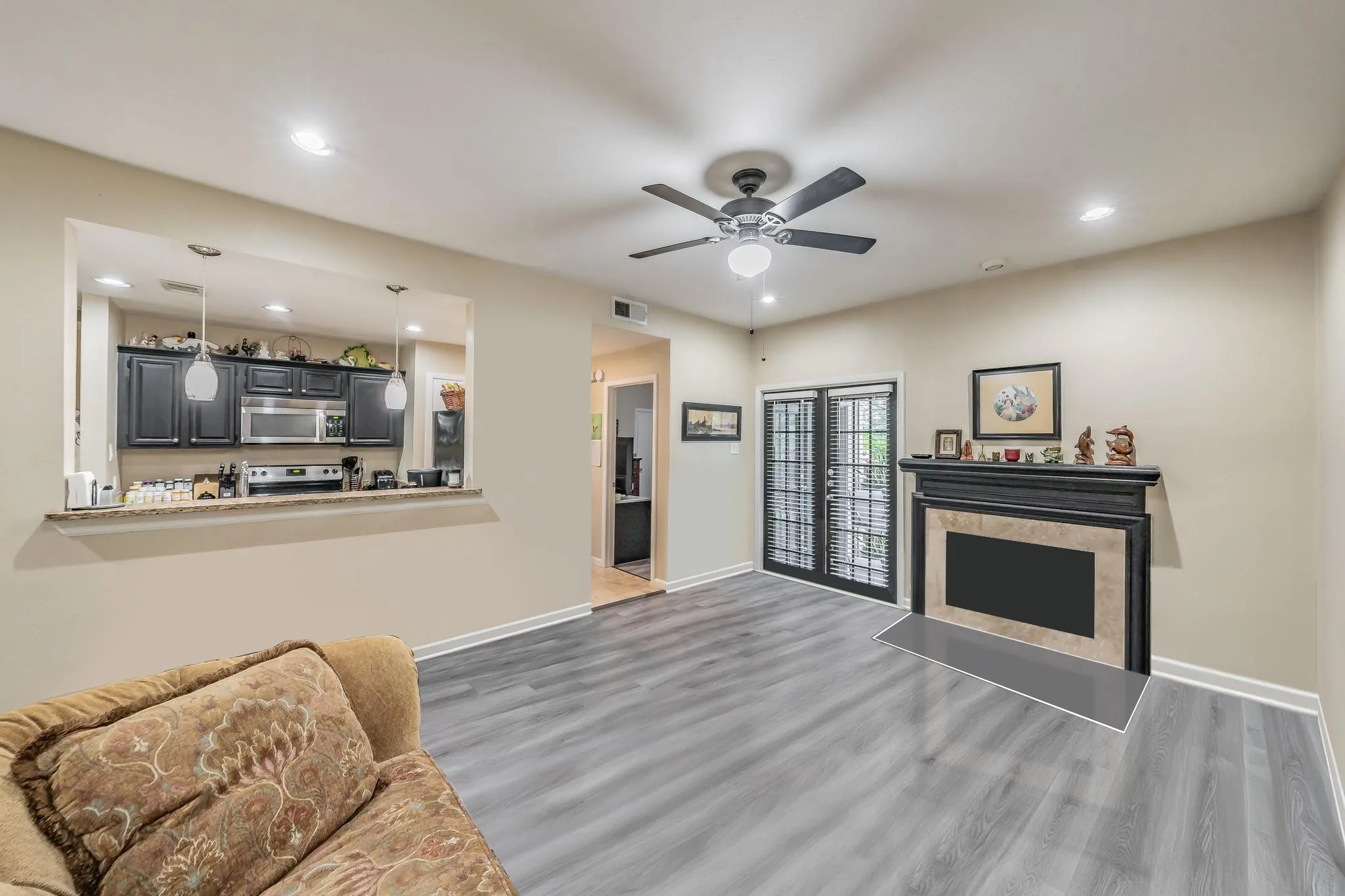 Condominium For Sale in Dallas County , 8601 Park Lane 612, Dallas, Texas 75231, 2 Bedroom, 2 Bathroom, Garage spaces, 953 Sqft, built in 1982, mls#21347359, Real Estate Agent in Dallas, Homes For Sale in Dallas county, Homes For Sale in Dallas, Realtor in Dallas Texas, Real Estate Brokerage Independent Realty Texas, Luminita Cordes Realtor
