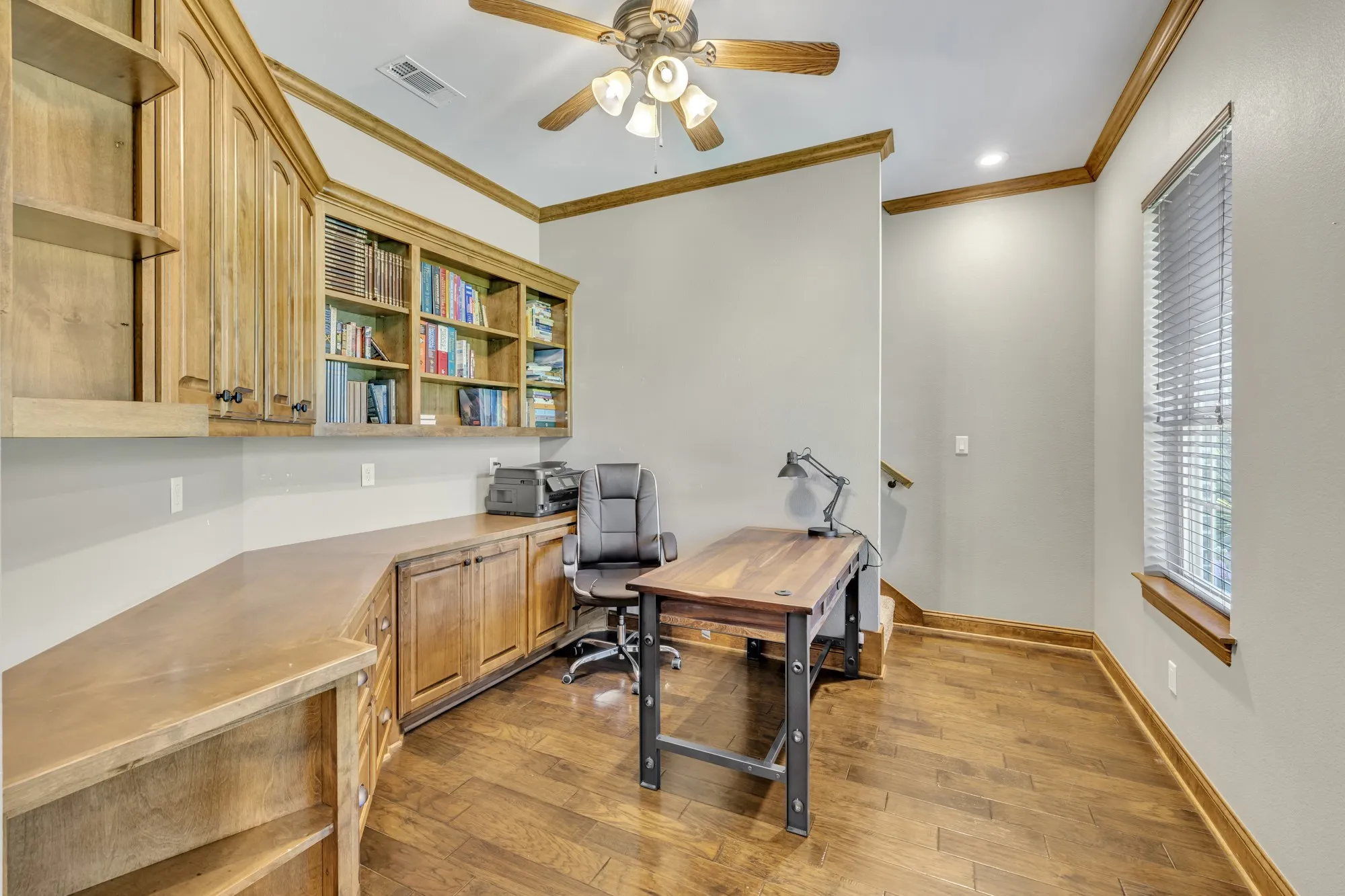 Warehouse For Sale in Wood County , 365 County Road 1534, Alba, Texas 75410, 4 Bedroom, 4 Bathroom, 3 Garage spaces, 3,788 Sqft, built in 2015, mls#21348239, Real Estate Agent in Alba, Homes For Sale in Wood county, Homes For Sale in Alba, Realtor in Alba Texas, Real Estate Brokerage Independent Realty Texas, Luminita Cordes Realtor